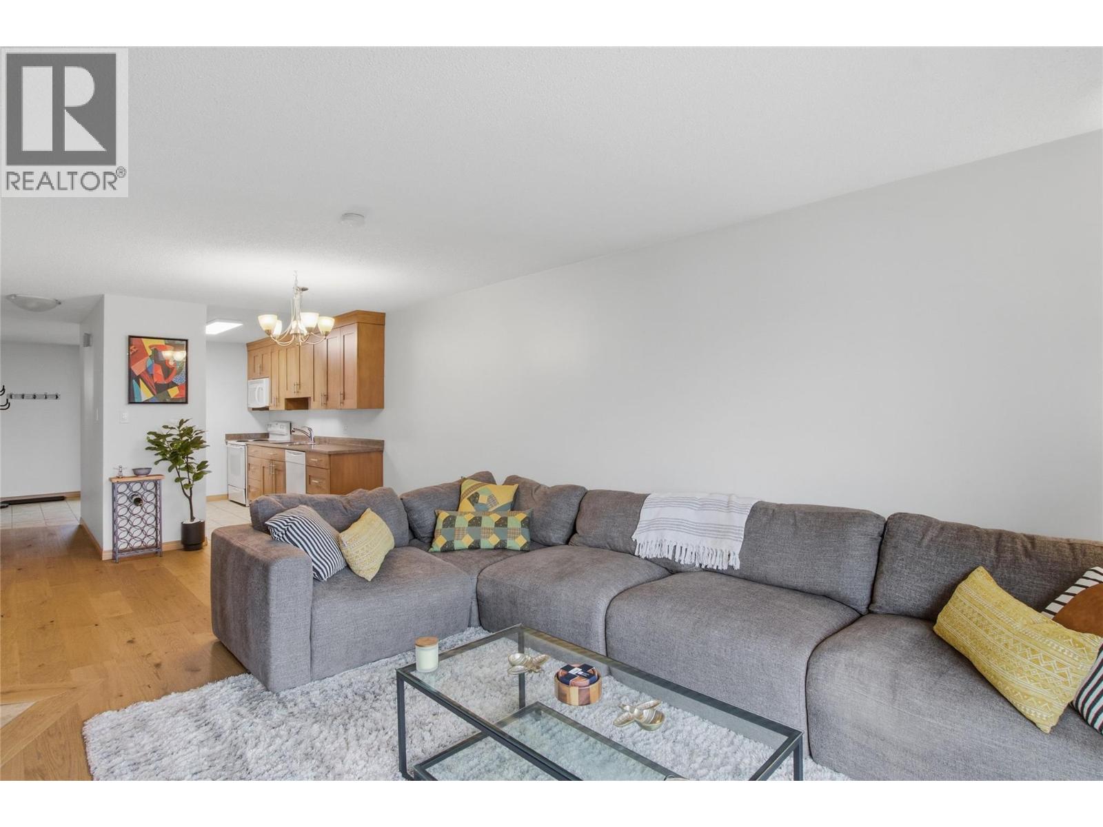 Additional image 4 of 82-1750 Summit Drive, Kamloops, BC, V2E1Y1