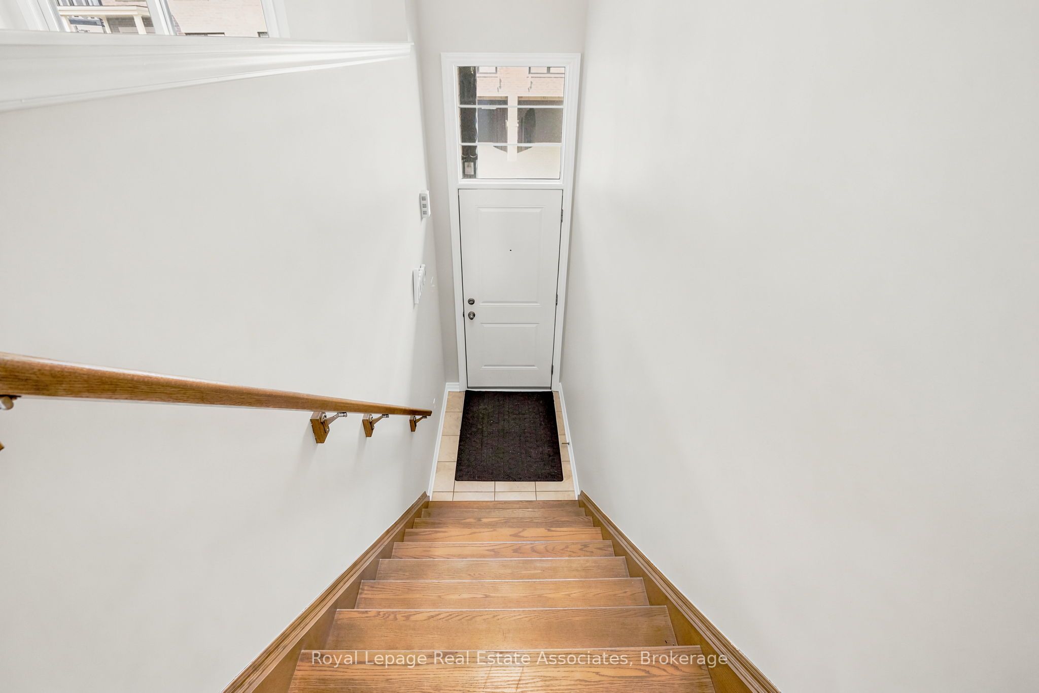 24-383 Dundas Street E, Hamilton, ON, L8B 1X6 photo 2
