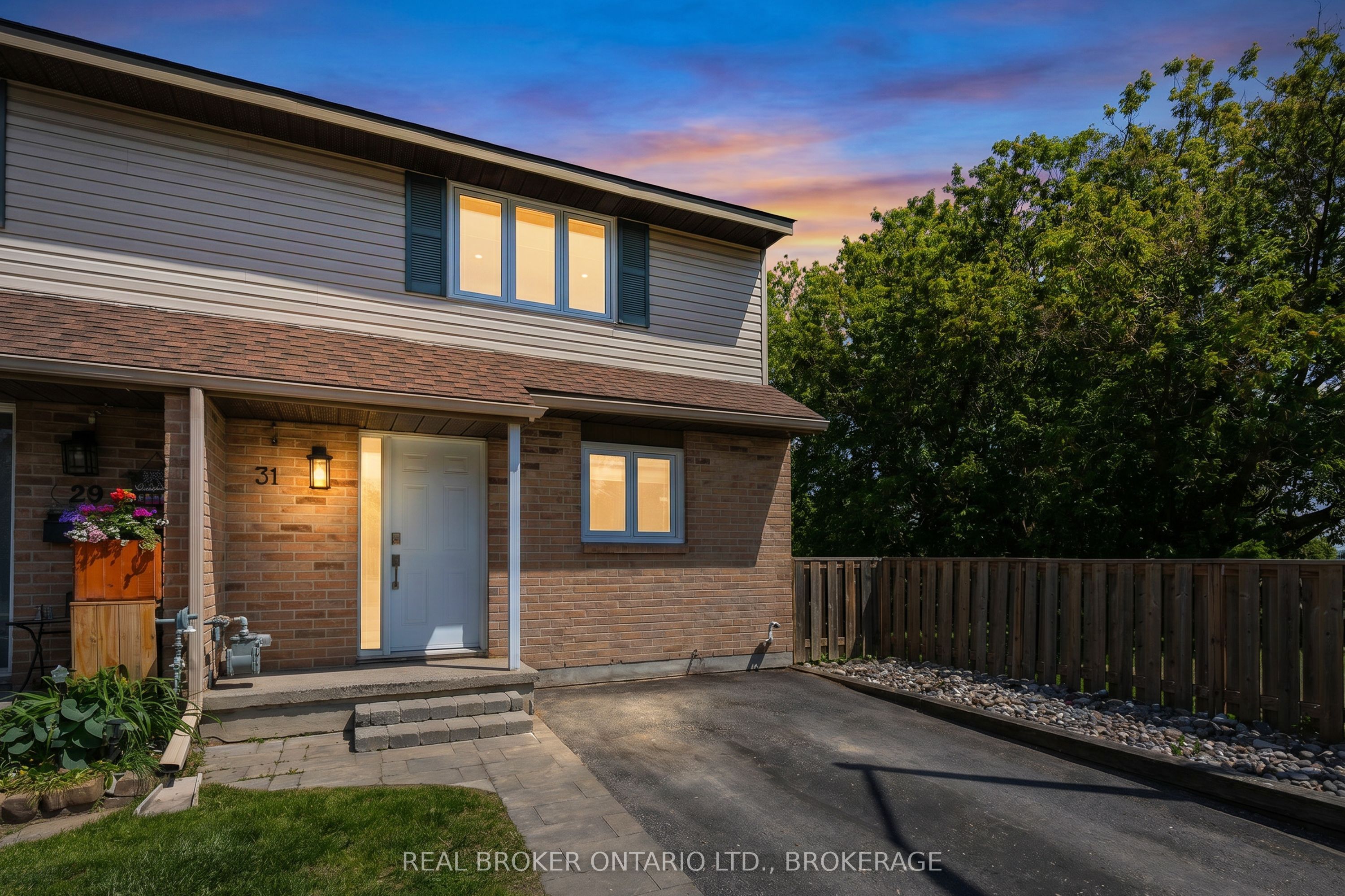 31 Coventry Crescent, Kingston, ON, K7M 7S1