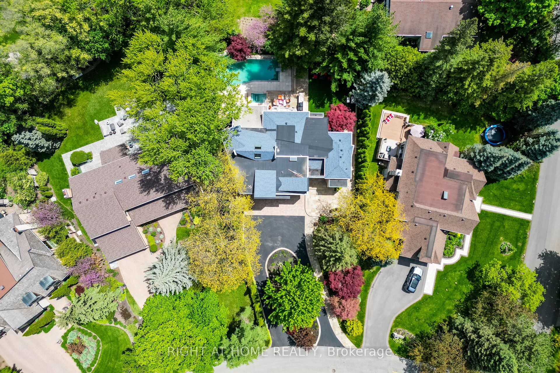 1 Friars Lane, Toronto, ON, M9A 1T6 photo 2
