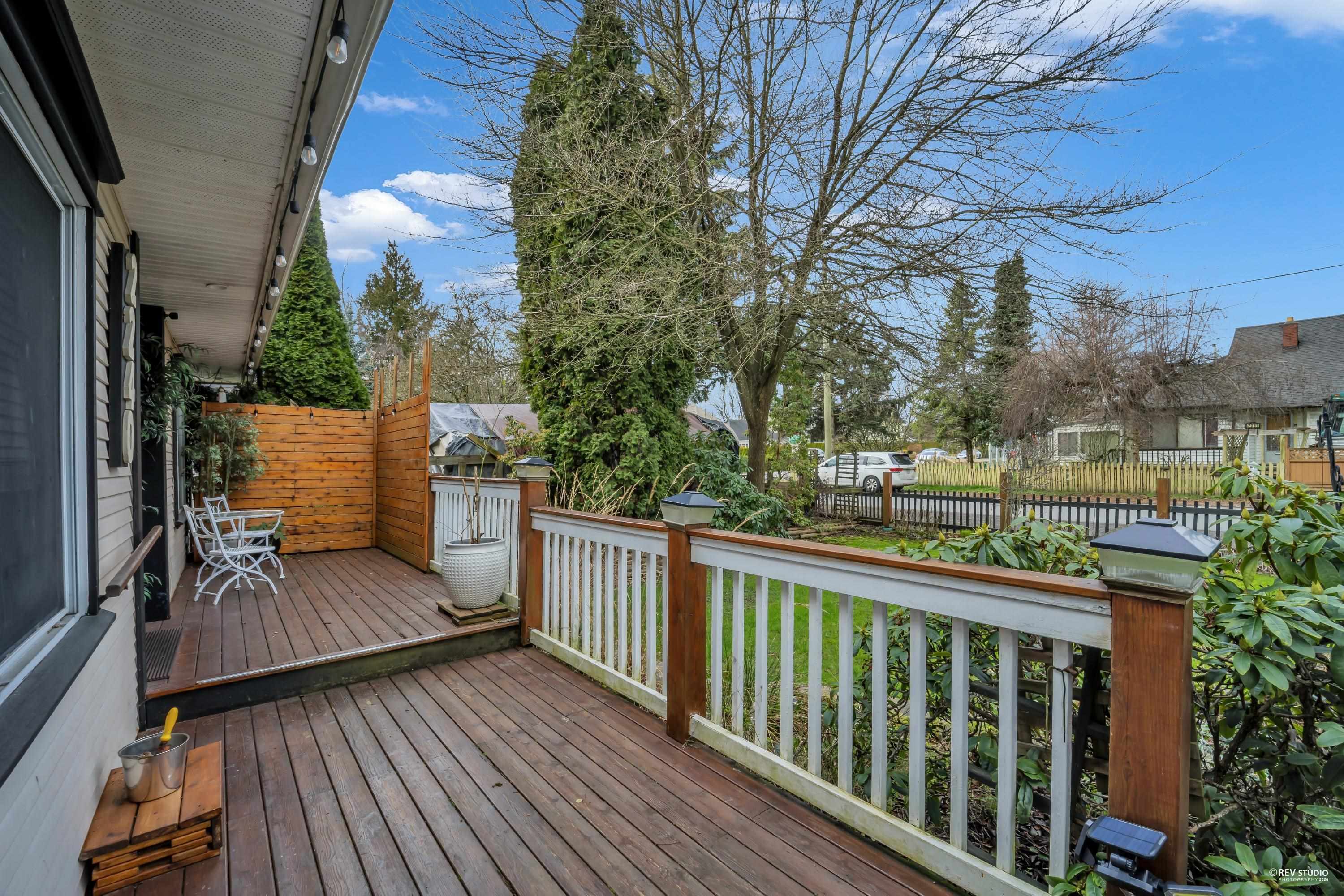 2240 Douglas Crescent, Richmond, BC, V7B 1E9 photo 3