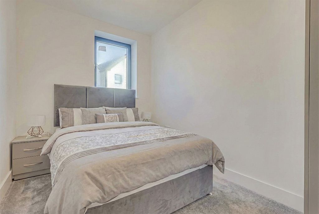 Additional image 6 of 2 bed flat for saleThe Regency Apartments, Rayleigh SS6