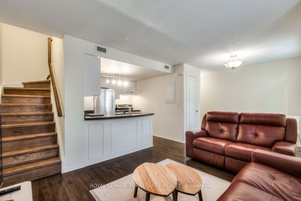 16-100 Redpath Avenue, Toronto, ON, M4S 2J7