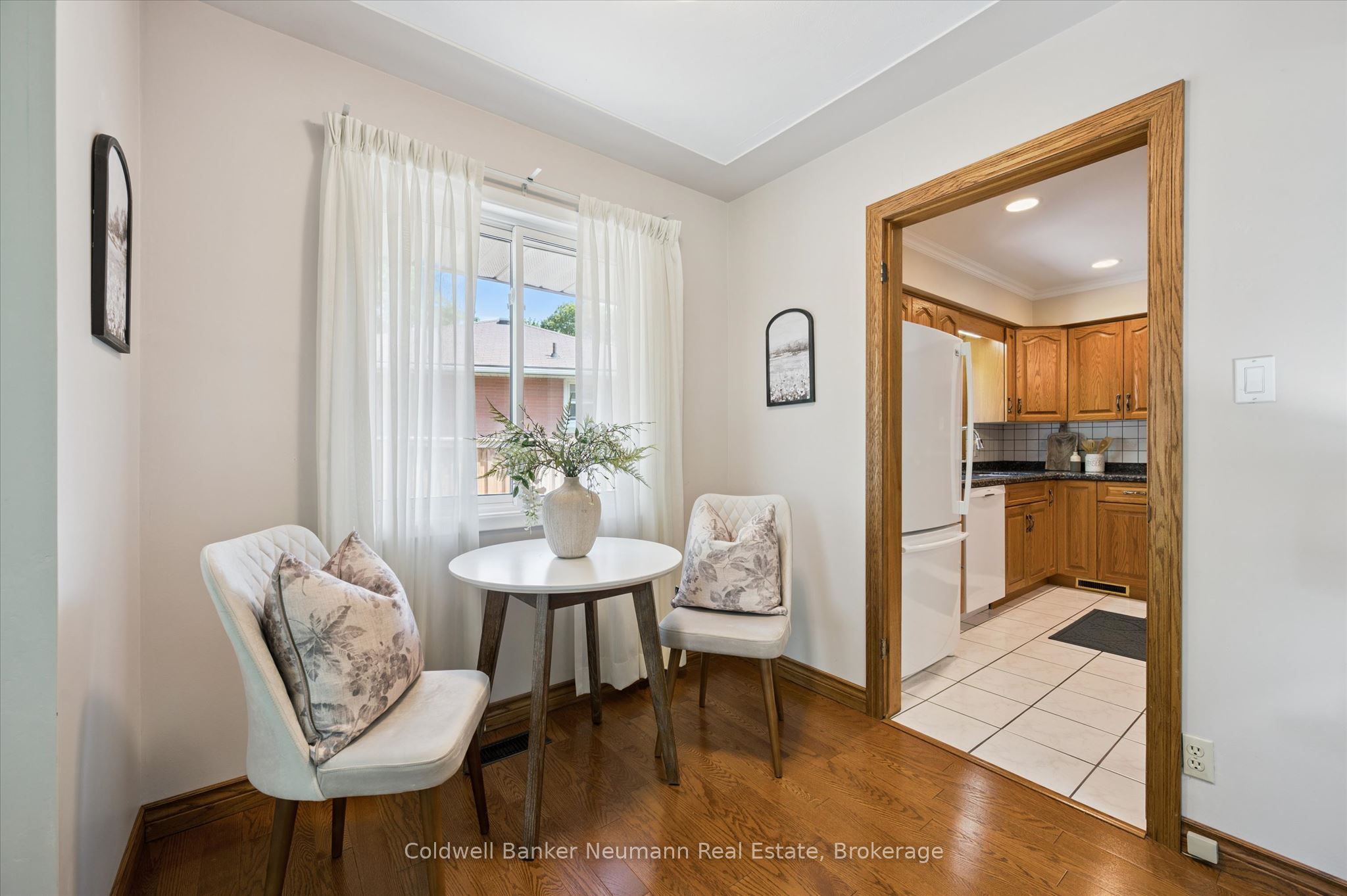 9 Ottawa Crescent, Guelph, ON, N1E 2A4 photo 3
