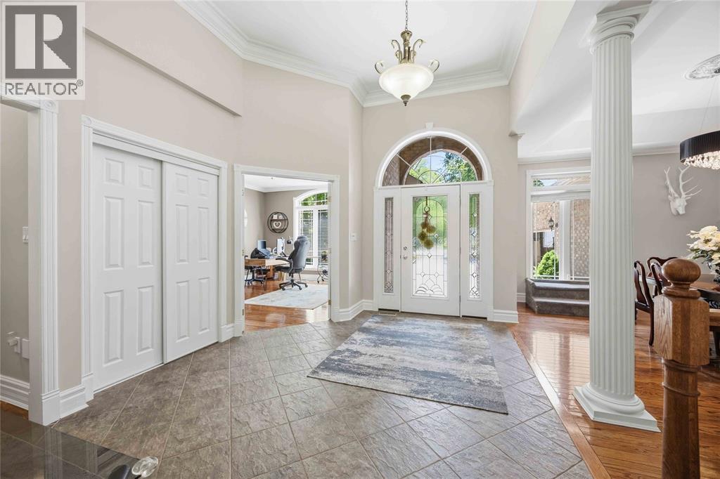 2056 Blackwell Road, Sarnia, ON photo 3
