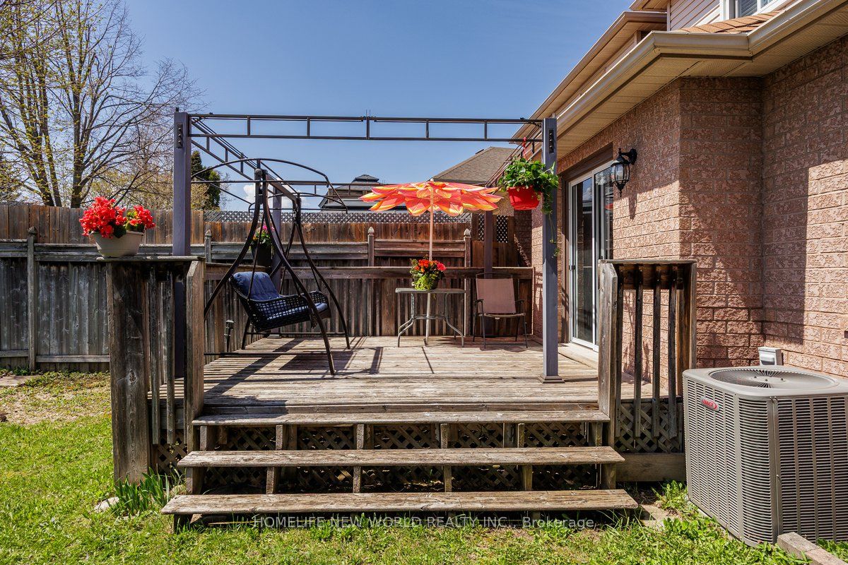 95 Athabaska Road, Barrie, ON, L4N 8E9 photo 3