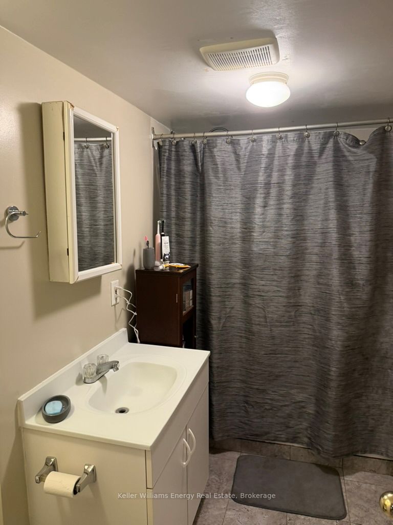 Additional image 6 of Bsmt-713 Yeremi Street, Pickering, ON, L1W 2W8
