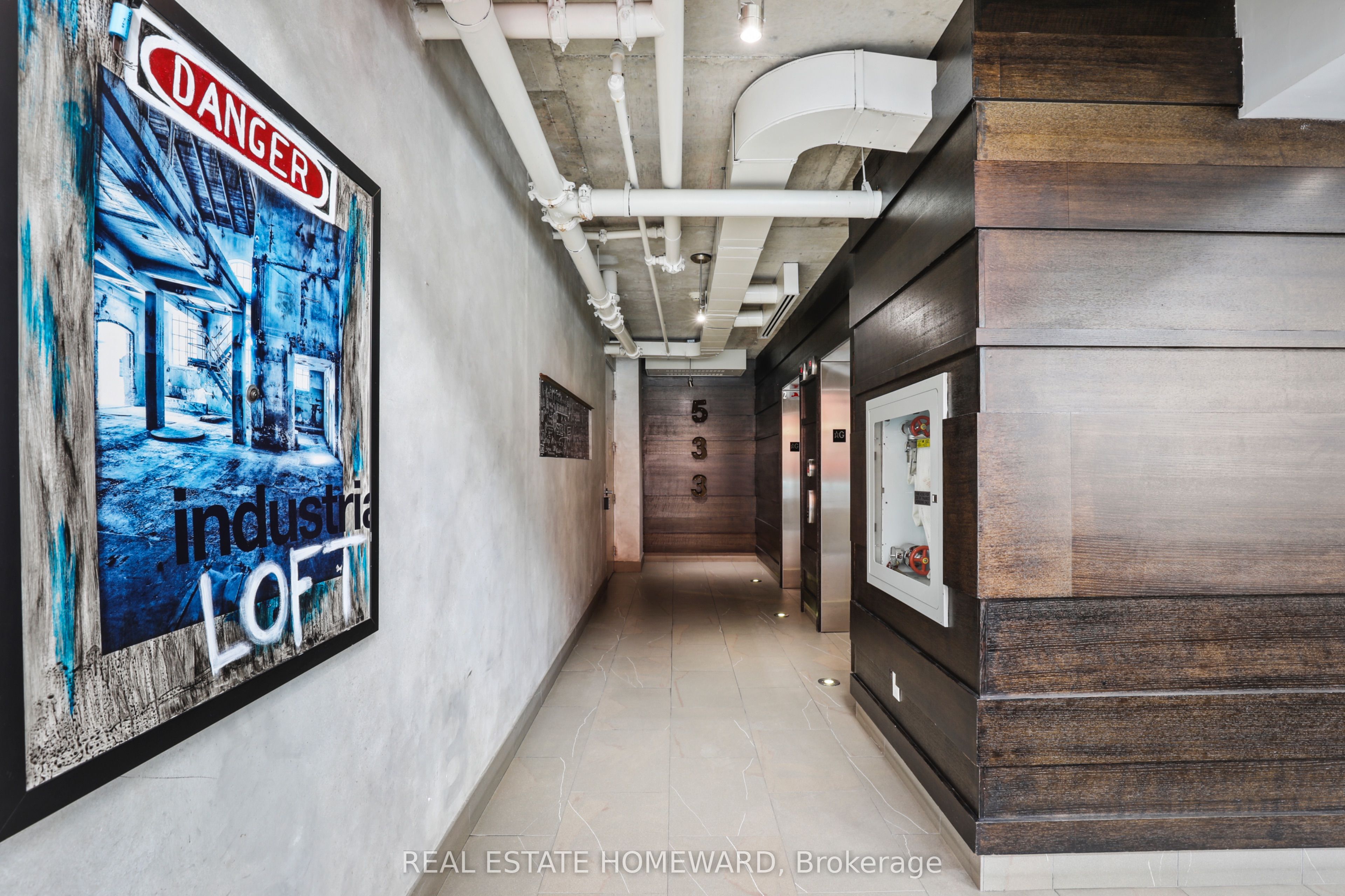 Additional image 3 of 704-533 Richmond Street W, Toronto, ON, M5V 3Y1