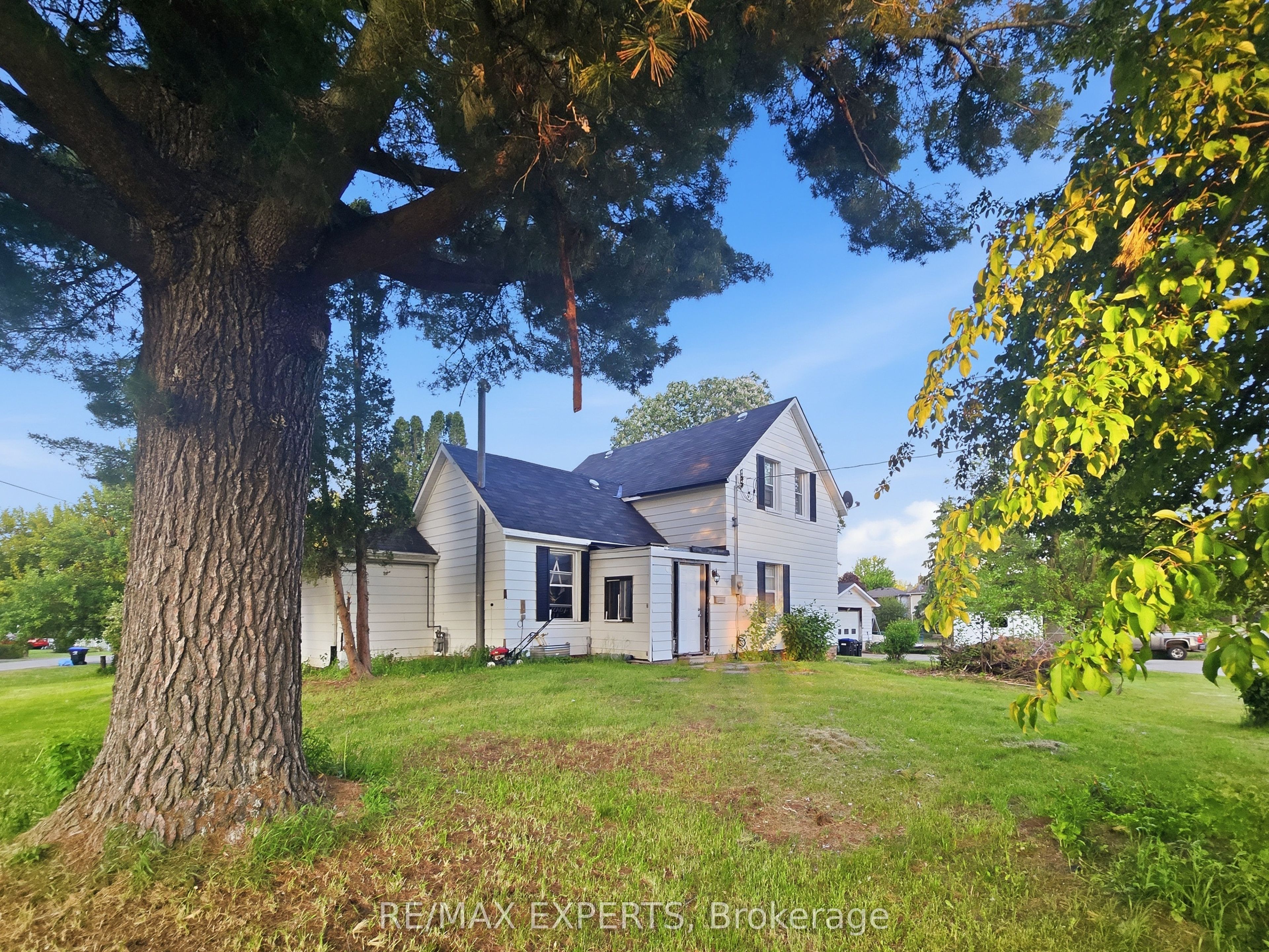 47 Walnut Street, New Tecumseth, ON, L9R 1K2 photo 5