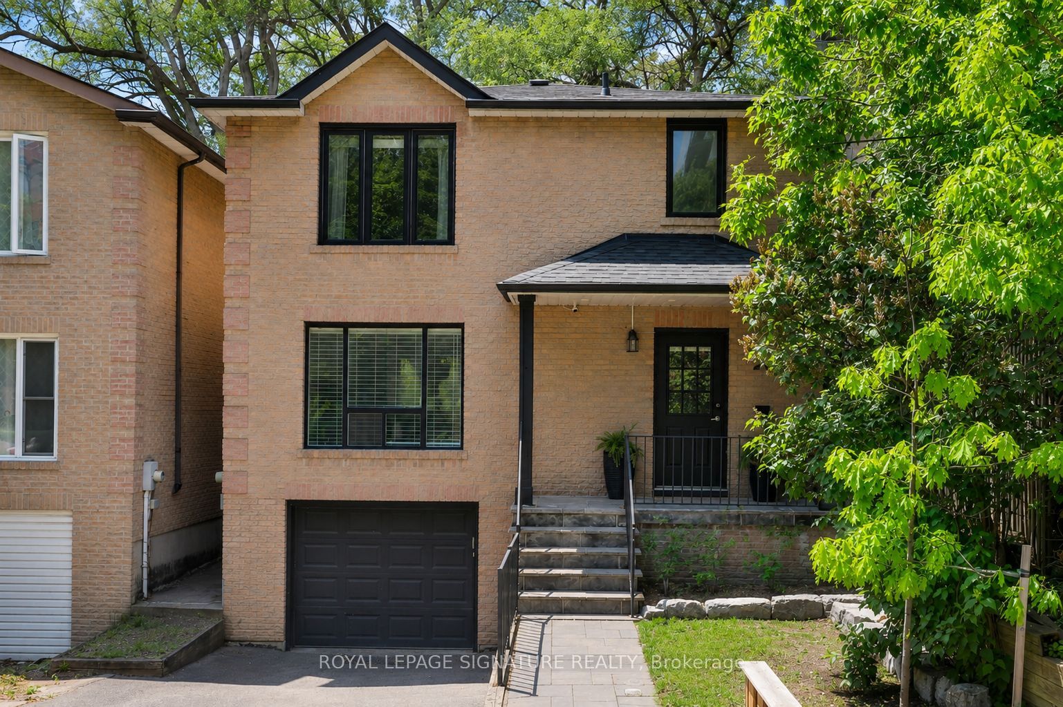 280 Gowan Avenue, Toronto, ON, M4J 2K6