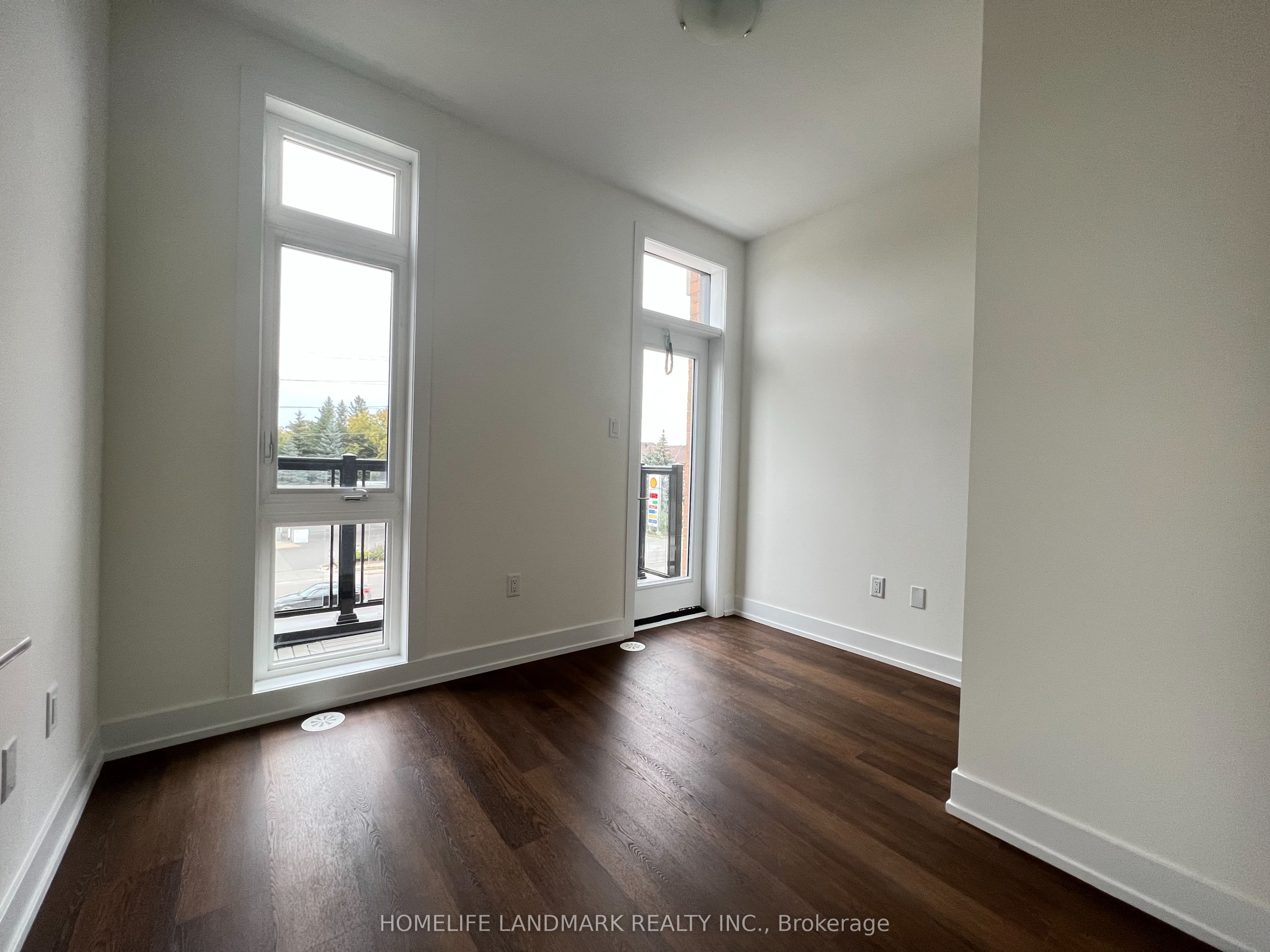11-12860 Yonge Street, Richmond Hill, ON, L4E 1J4 photo 4