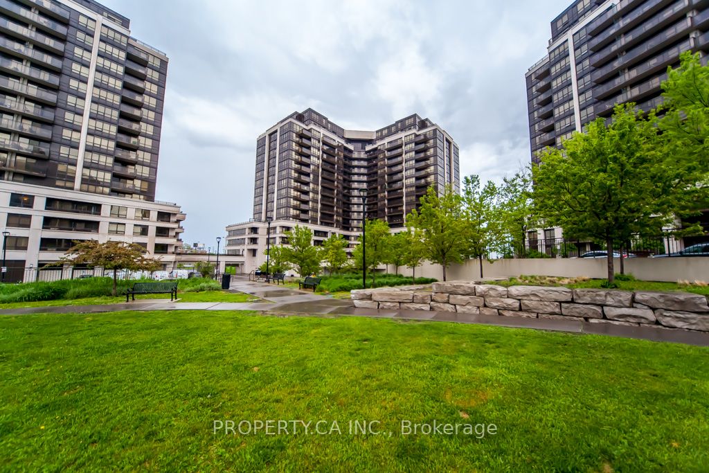 901-1060 Sheppard Avenue W, Toronto, ON, M3J 0G7