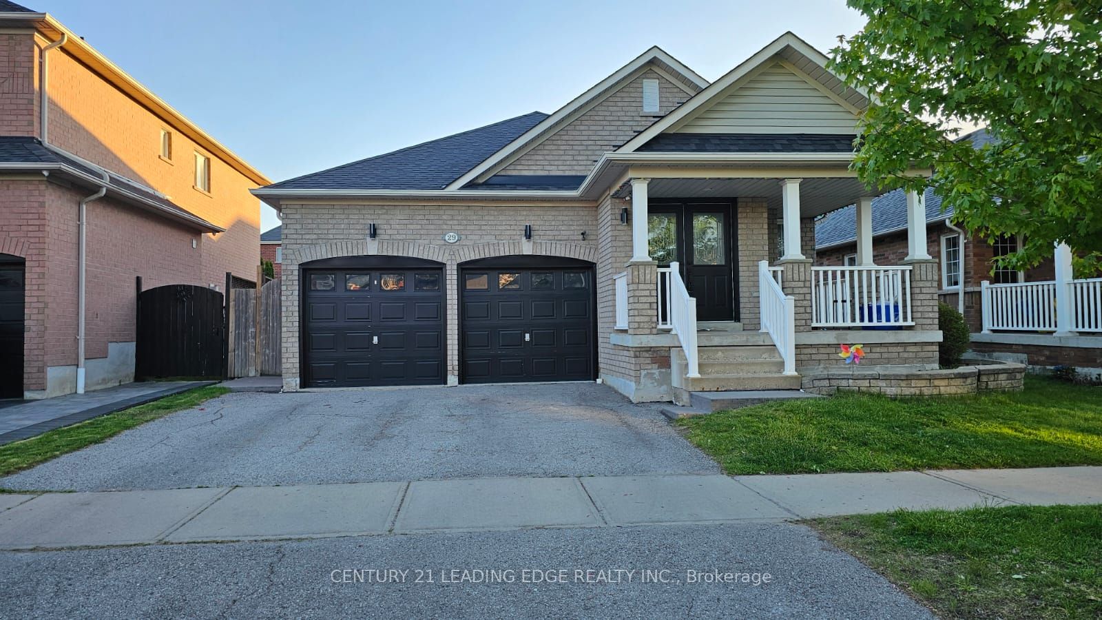 29 Pardon Avenue, Whitby, ON, L1P 1V1