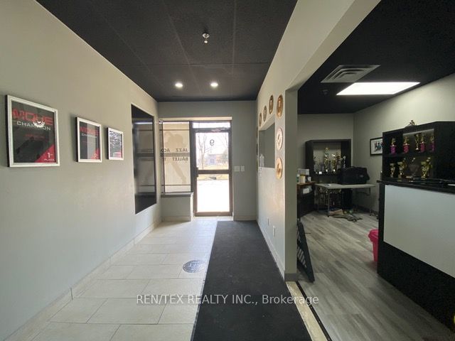 8-9-2500 Williams Parkway E, Brampton, ON, L6S 5M9 photo 4