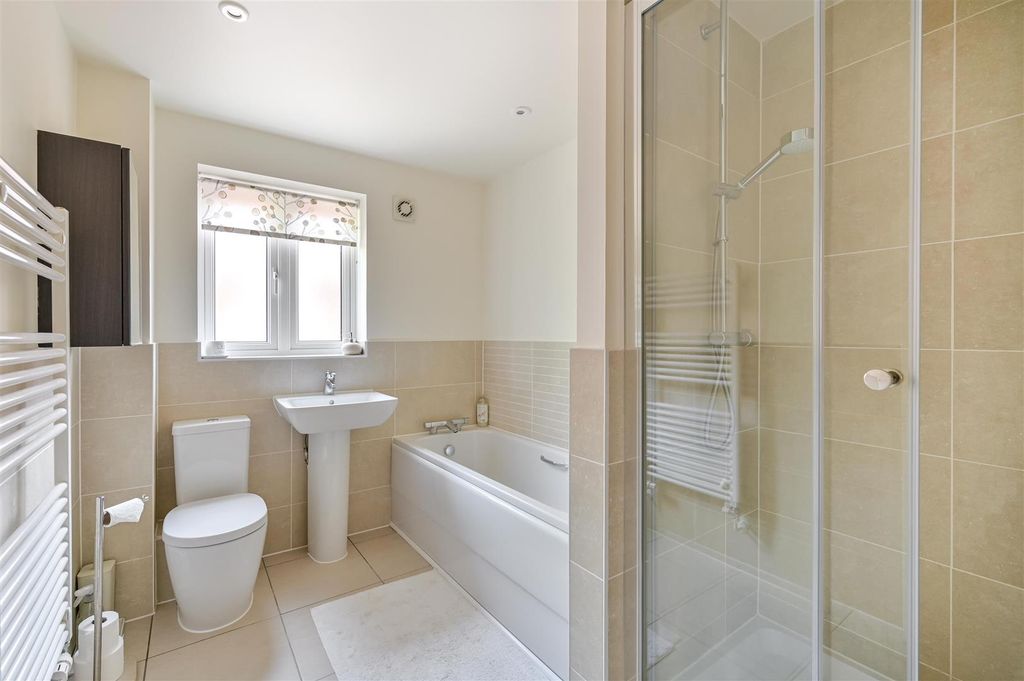 Additional image 17 of 5 bed detached house for saleWellswood Gardens, Reading RG1