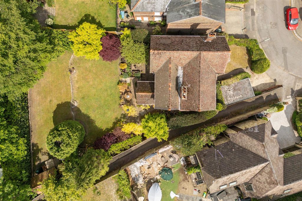 Additional image 31 of 4 bed detached house for saleDevon Crescent, Redhill RH1