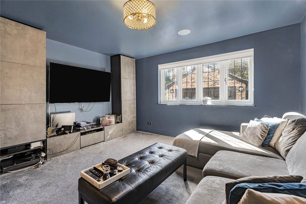 Additional image 9 of 4 bed detached house for saleThe Warren, Radlett, Hertfordshire WD7