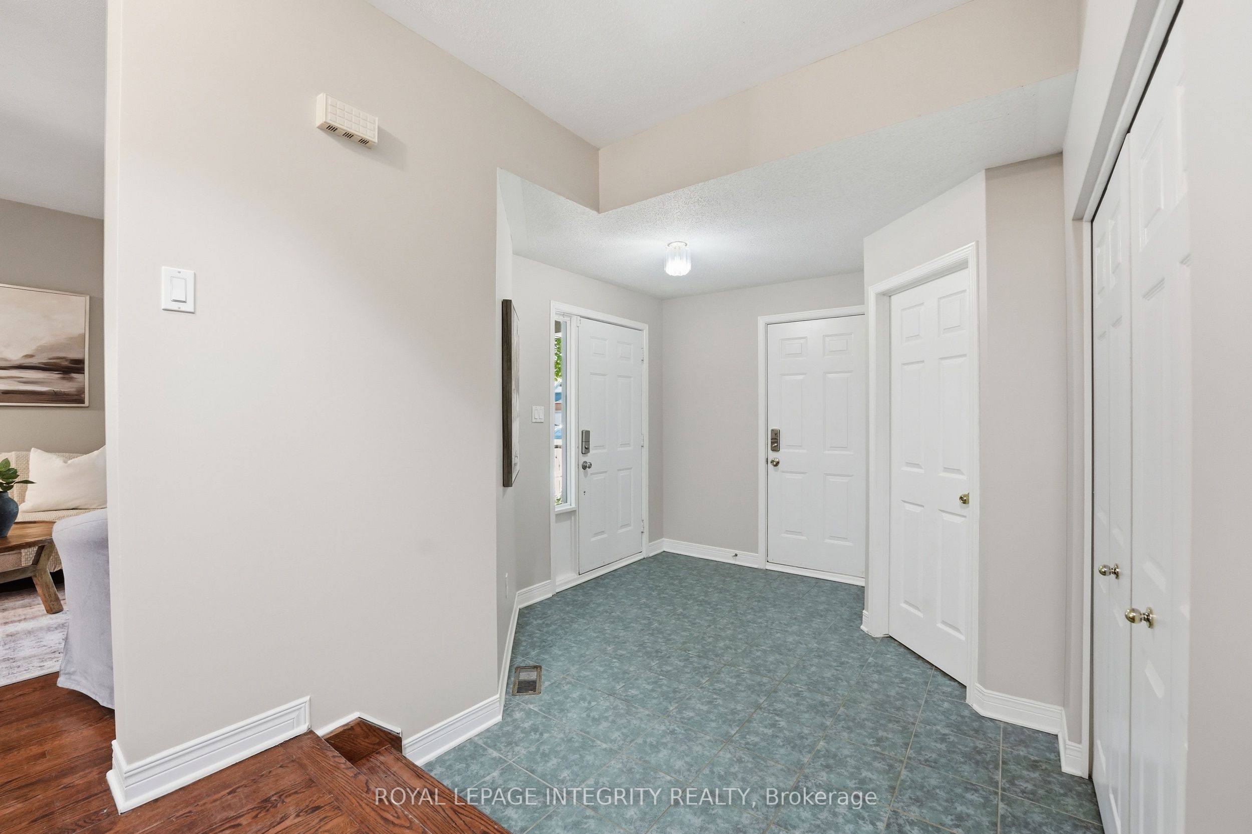 Additional image 4 of 15 Halkirk Avenue, Ottawa, ON, K2V 1B1