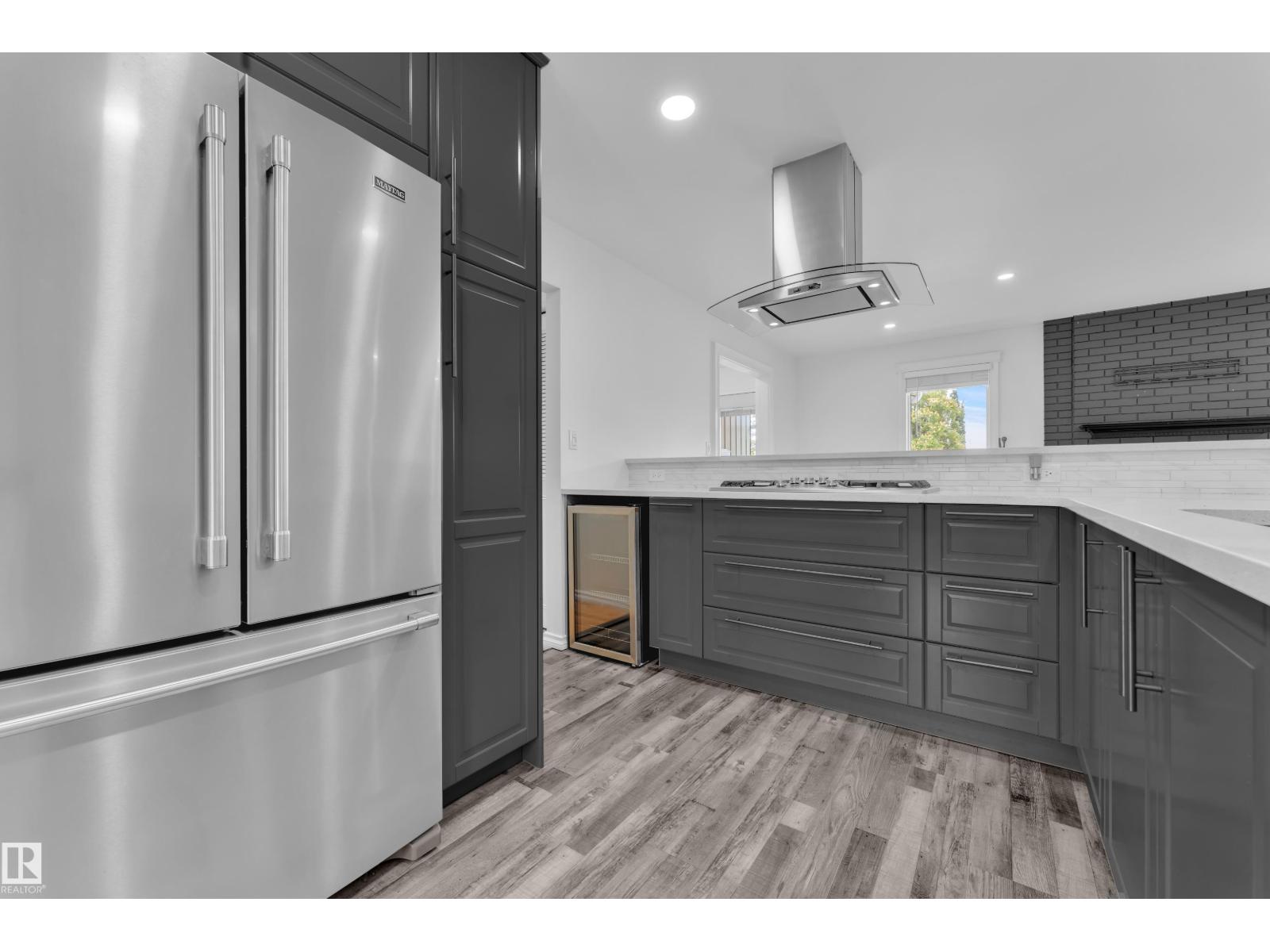 Additional image 3 of 47 Galloway Drive, Sherwood Park, AB, T8M2M1