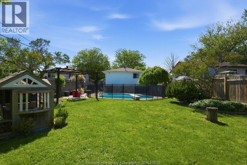 512 Elinor , Windsor, ON, N8P1E4 photo 5