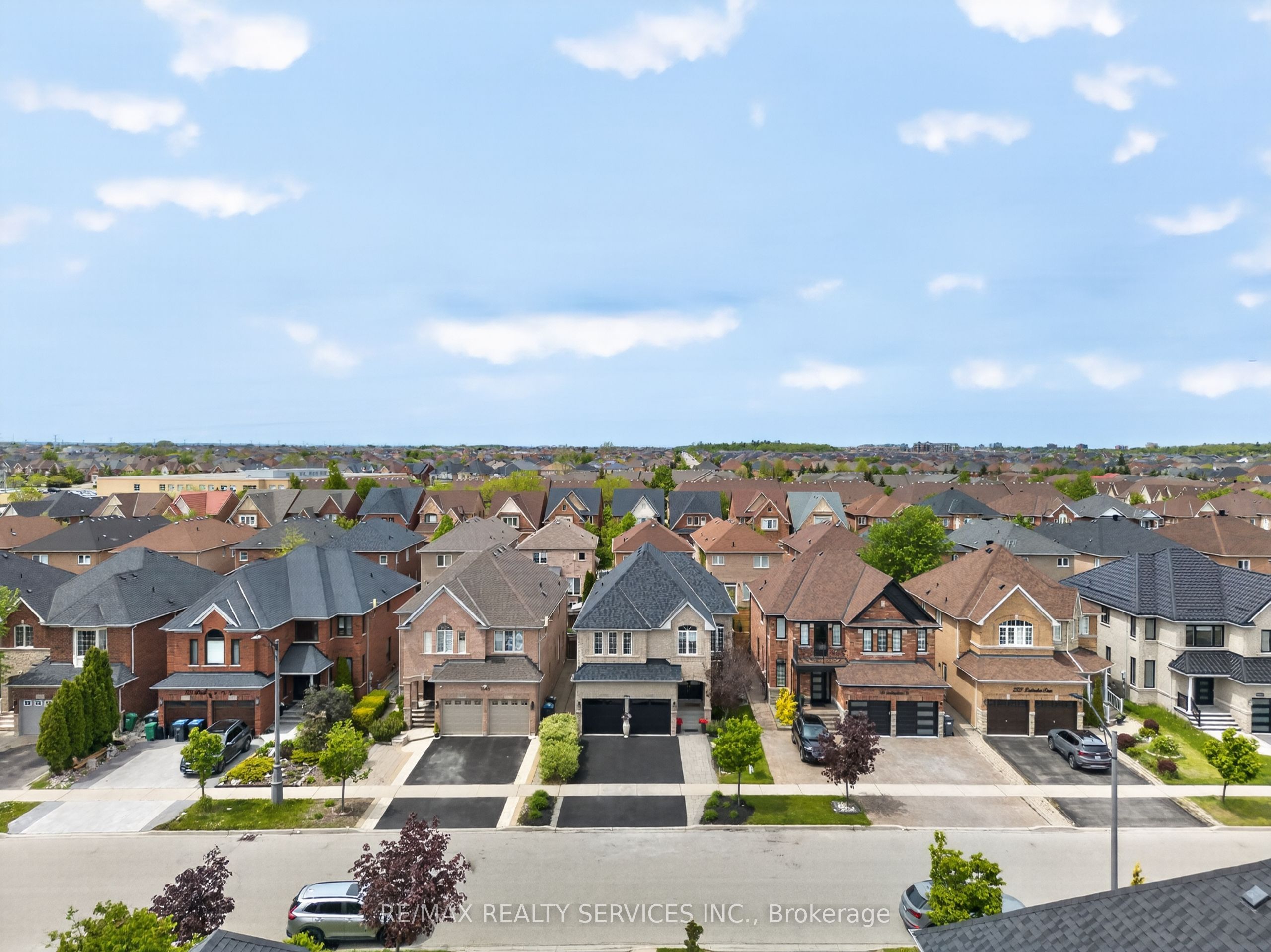 3365 Destination Drive, Mississauga, ON, L5M 7W6 photo 3