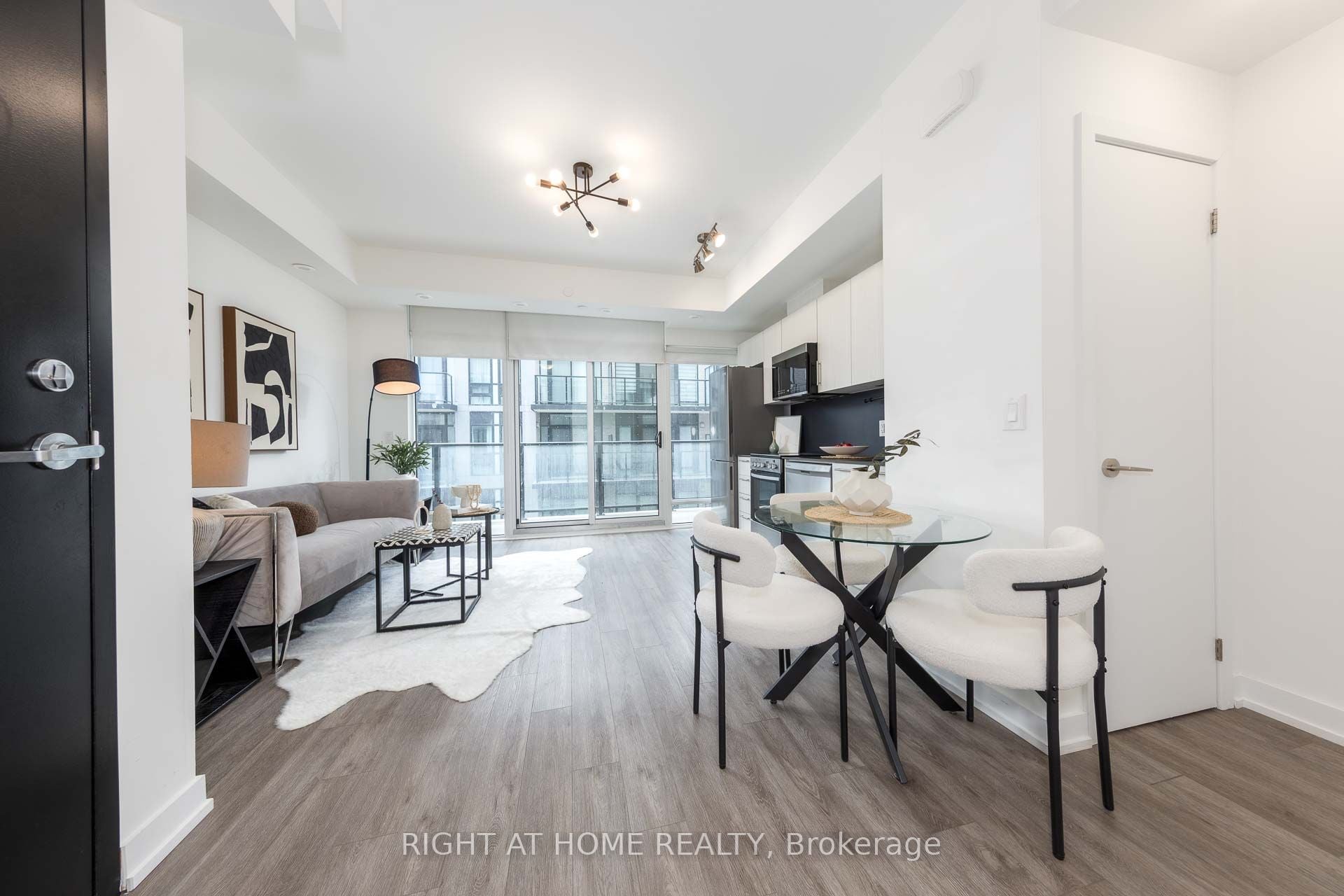 33-871 Sheppard Avenue W, Toronto, ON, M3H 0E8 photo 2
