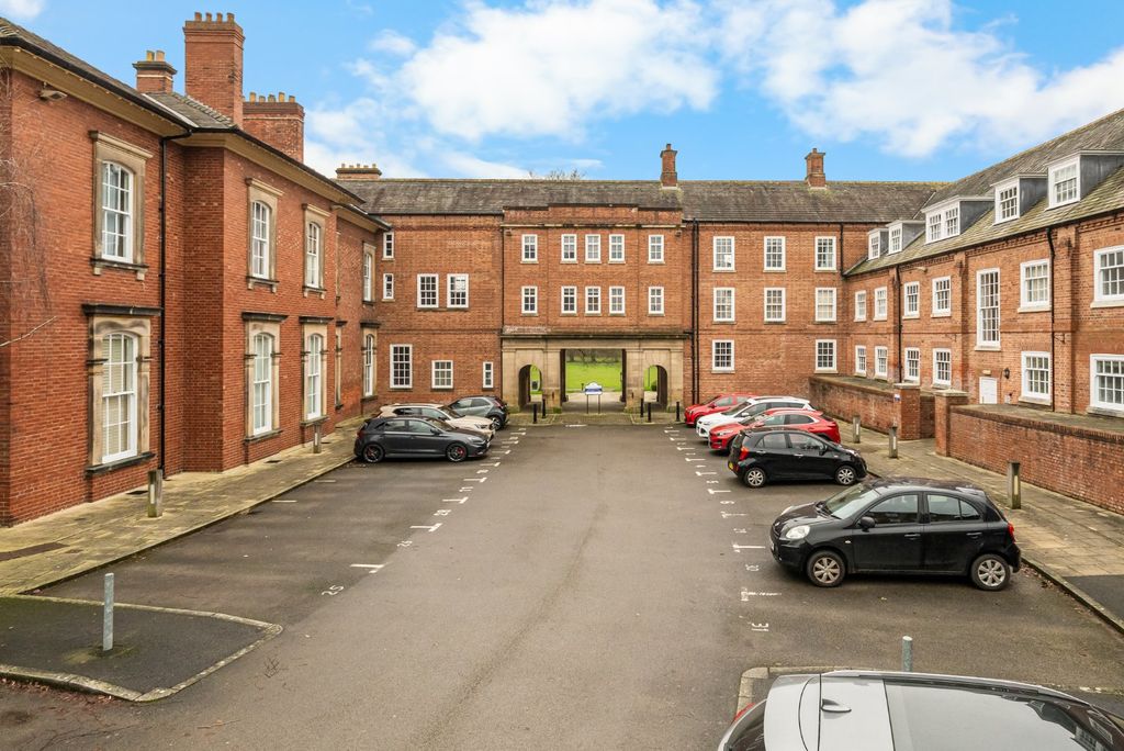 2 bed flat for saleSteven Way, Ripon, North Yorkshire, UK HG4 photo 4