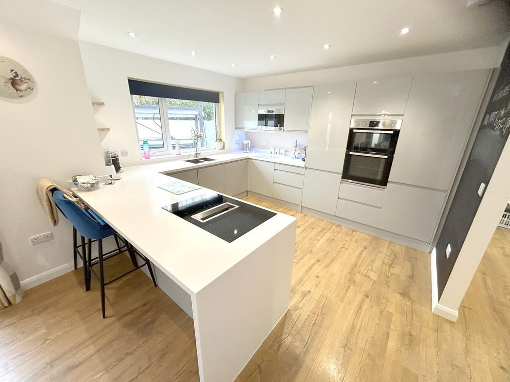 Additional image 17 of 3 bed detached bungalow for saleTrevingey Crescent, Redruth TR15