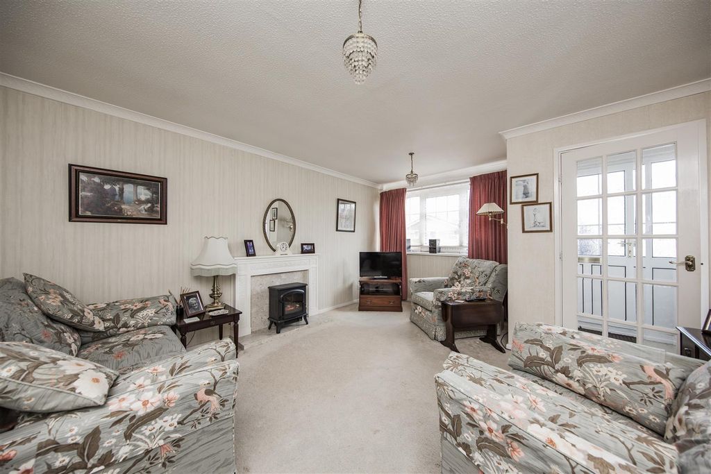 Additional image 2 of 2 bed detached bungalow for saleThe Brucks, Wateringbury, Maidstone ME18