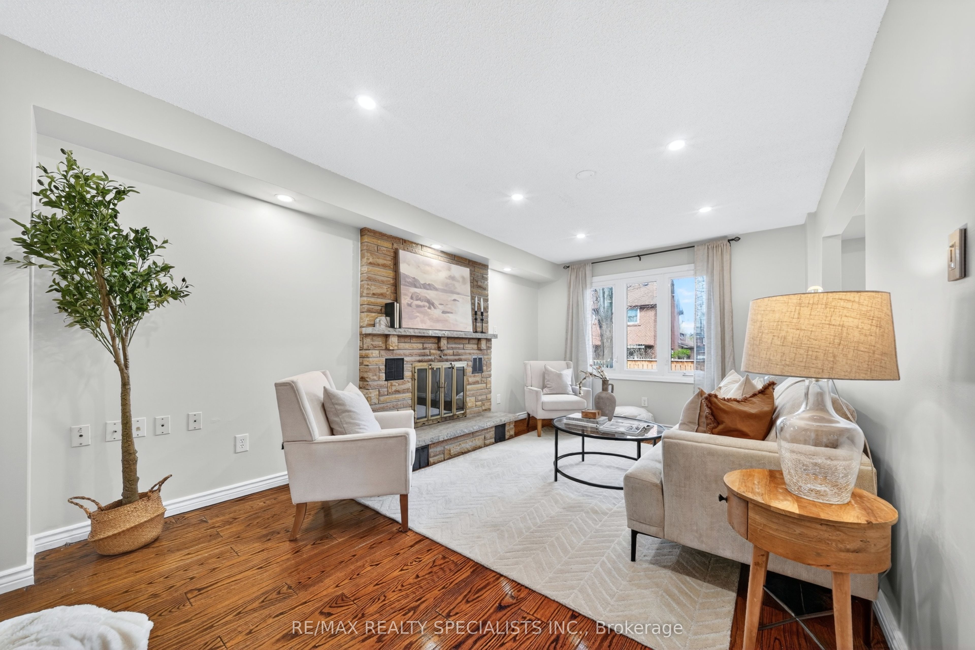 17 Payzac Avenue, Toronto, ON, M1E 5A7 photo 5