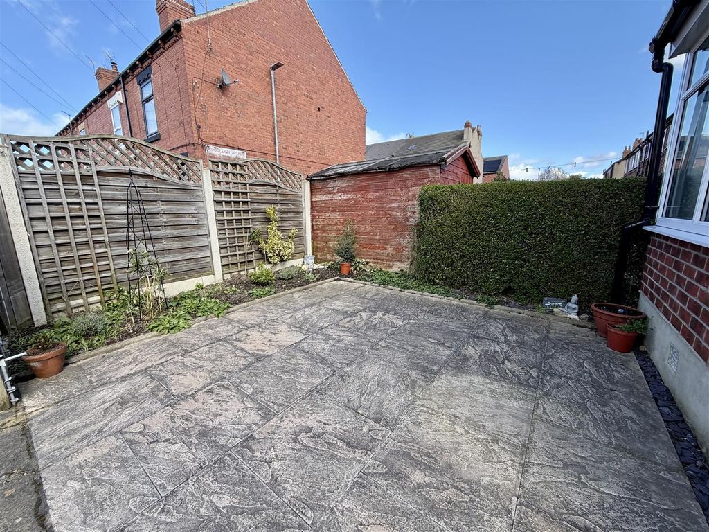 Additional image 17 of 3 bed end terrace house for saleBarleyhill Road, Garforth, Leeds LS25