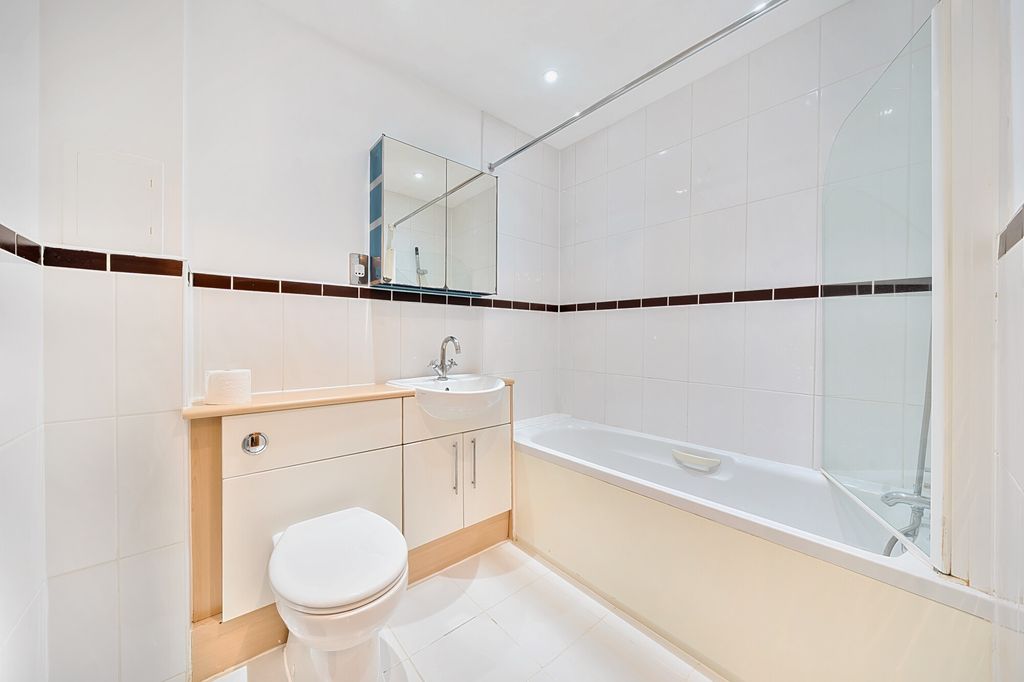Additional image 4 of 2 bed flat for saleWharf Lane, Rickmansworth WD3