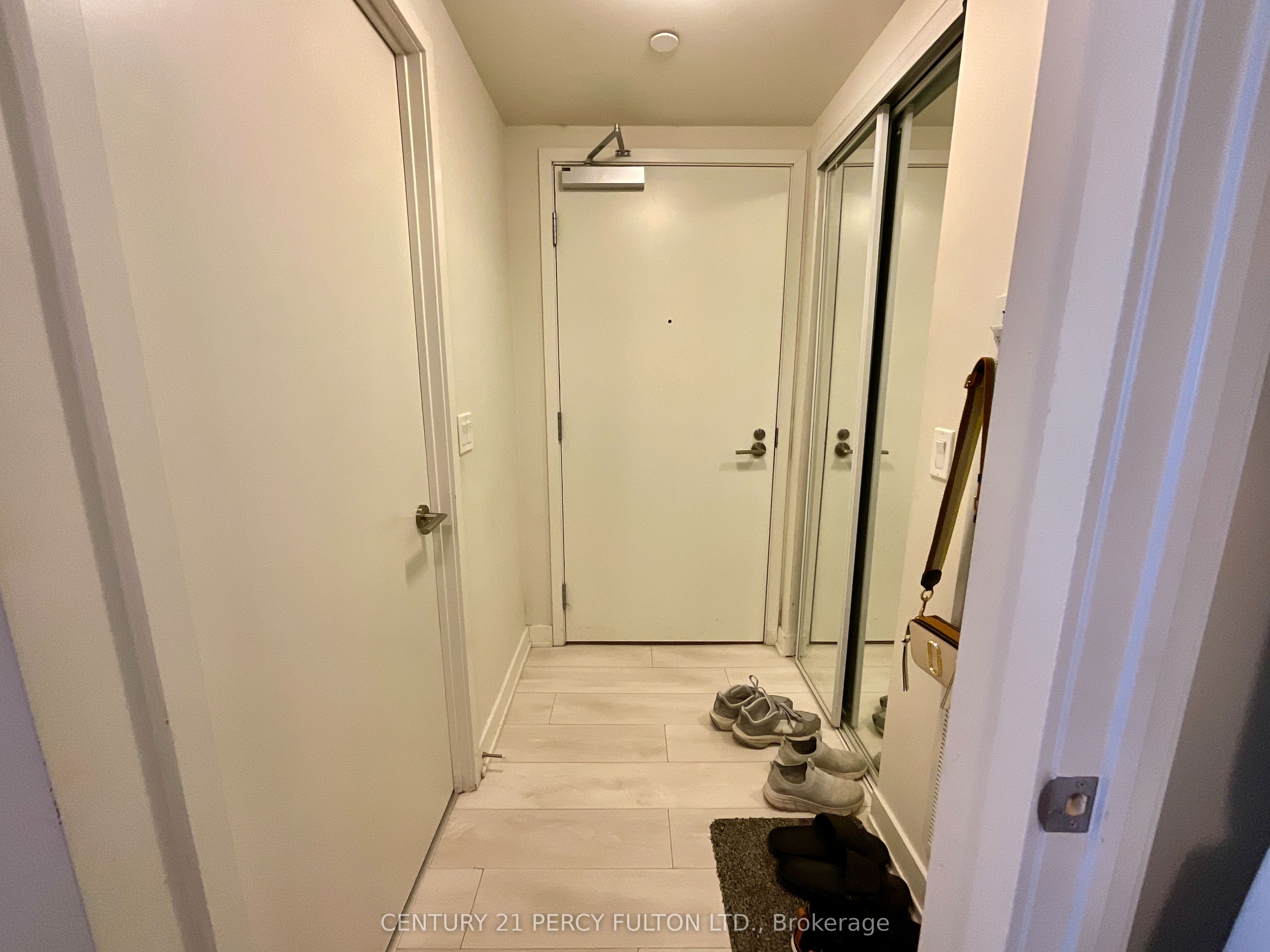 2101-6 Sonic Way, Toronto, ON, M3C 0P1 photo 3