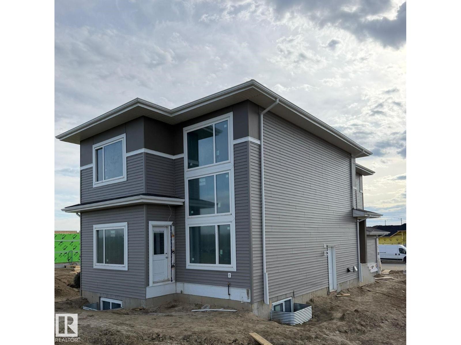 1129 Starling Drive NW, Edmonton, AB, T5S0V4 photo 3