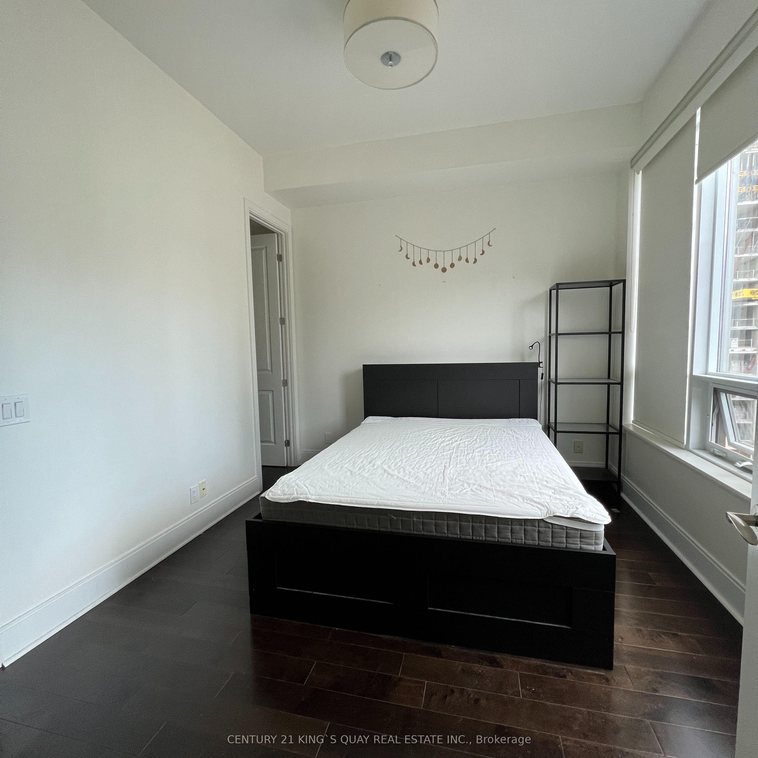 1602-21 Balmuto Street, Toronto, ON, M4Y 1W4 photo 5