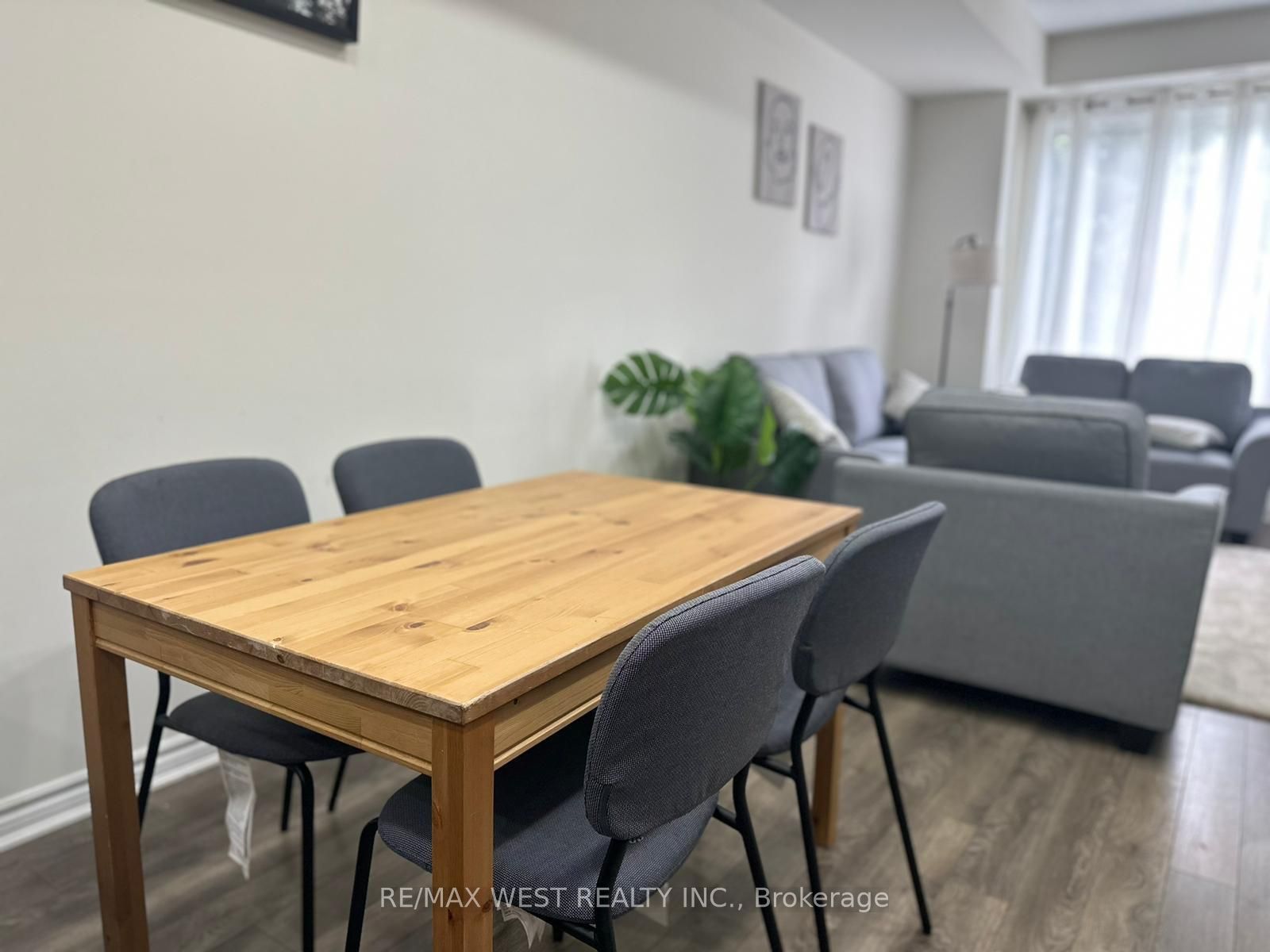 3-25 Heron Park Place, Toronto, ON, M1E 0B8
