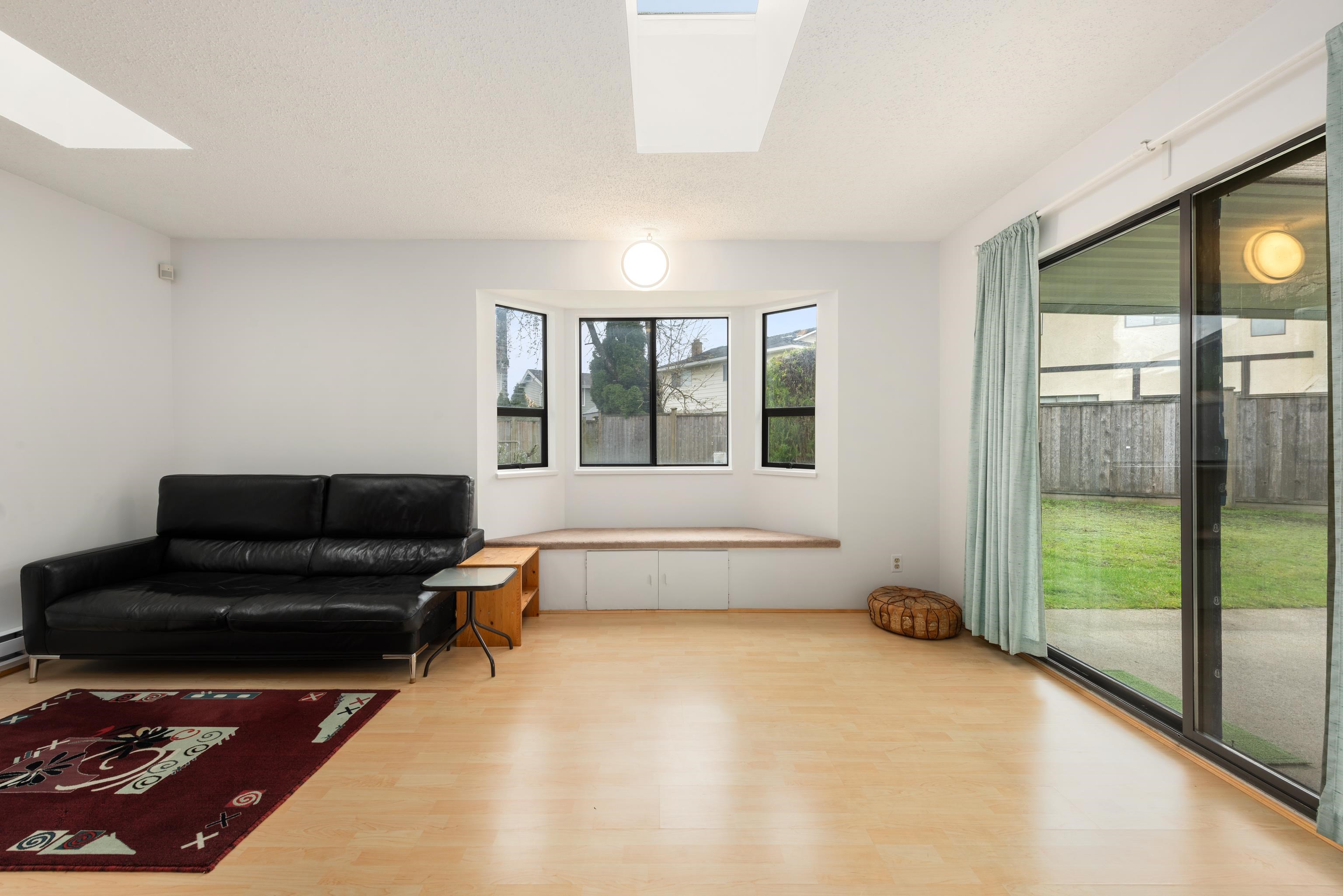 9241 Kingsley Court, Richmond, BC, V7A 4V8 photo 2