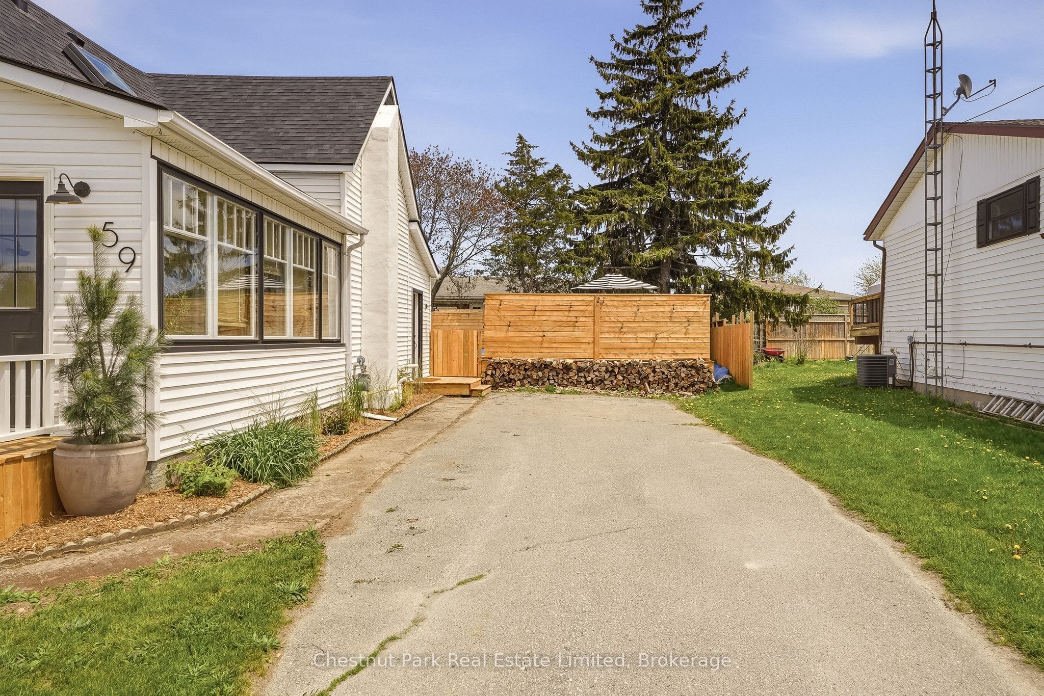 59 Maple Street, Prince Edward County, ON, K0K 3L0 photo 2