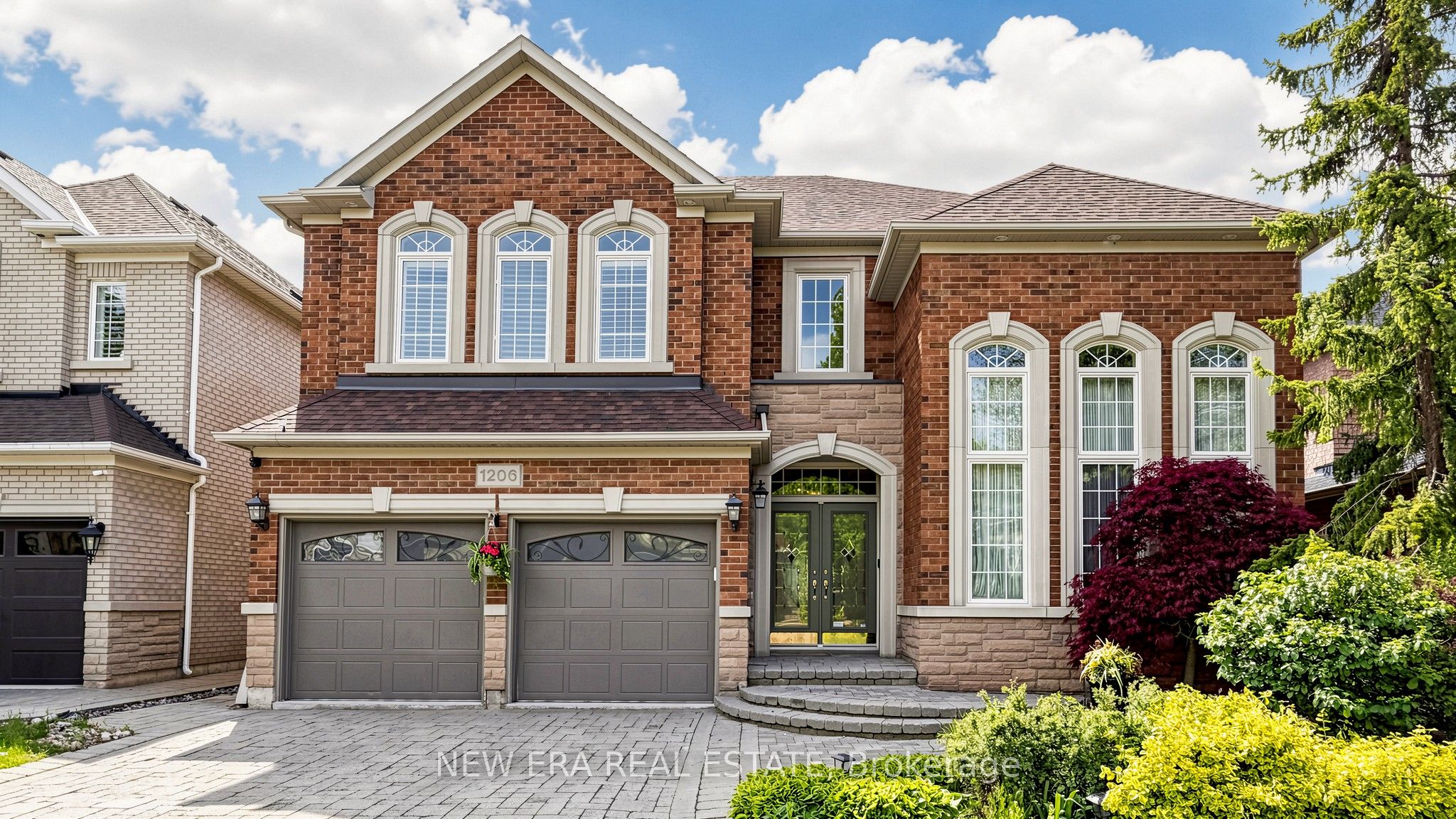 1206 Lindenrock Drive, Oakville, ON, L6H 6T4