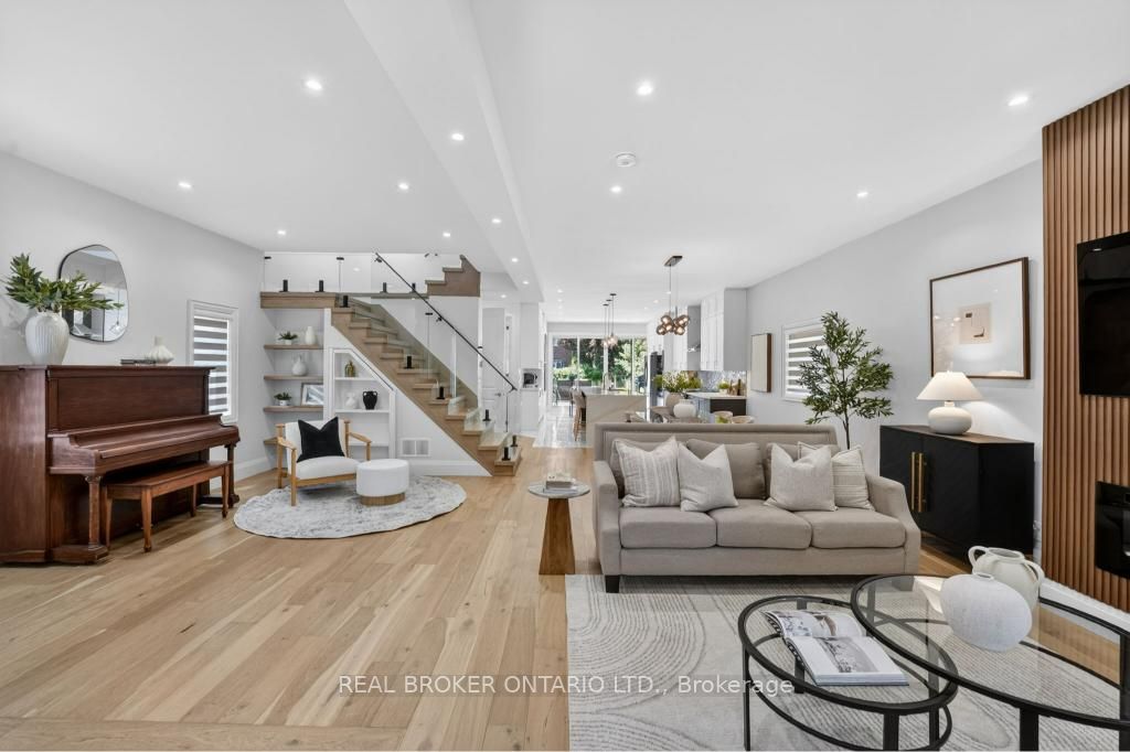 Additional image 5 of 176 Aldercrest Road, Toronto, ON, M8W 4J3