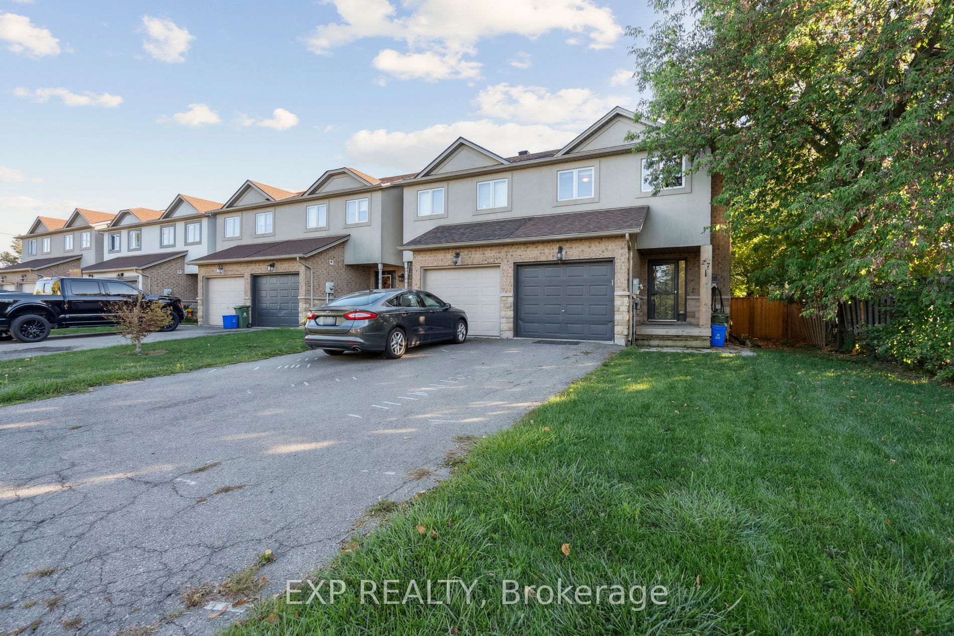 27 Pettit Street, Hamilton, ON, L8E 5V7 photo 2
