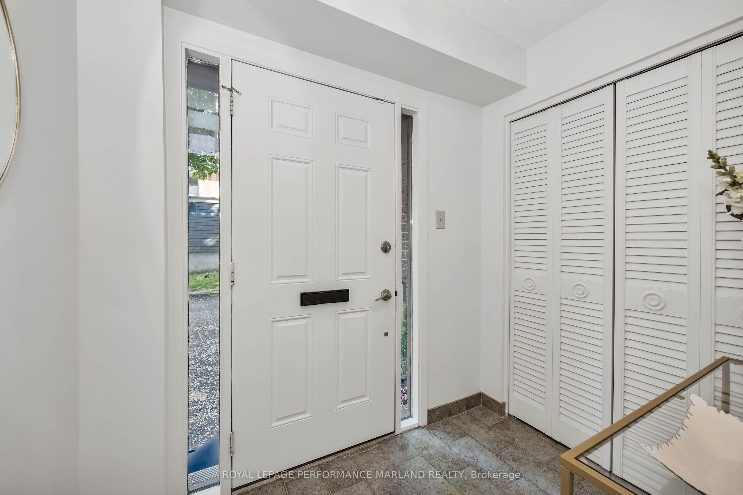 Additional image 4 of 31 Aylen Avenue, Ottawa, ON, K2A 3P6