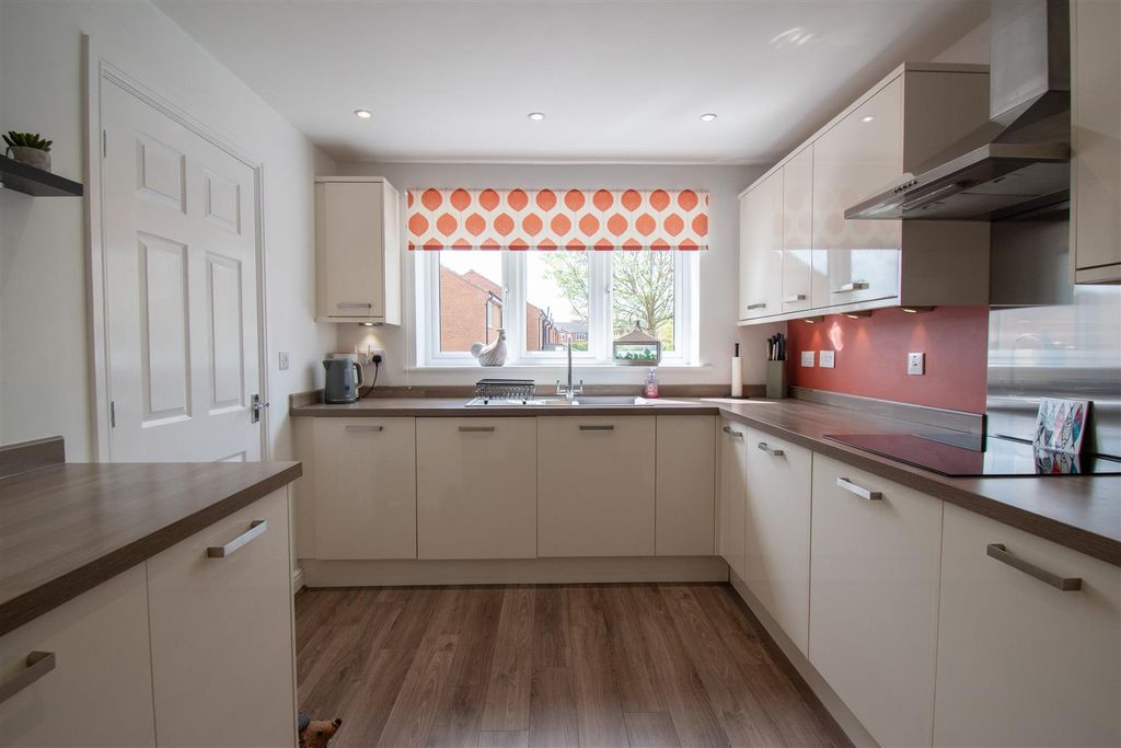 Additional image 4 of 4 bed detached house for saleDeanery Close, Ripley DE5