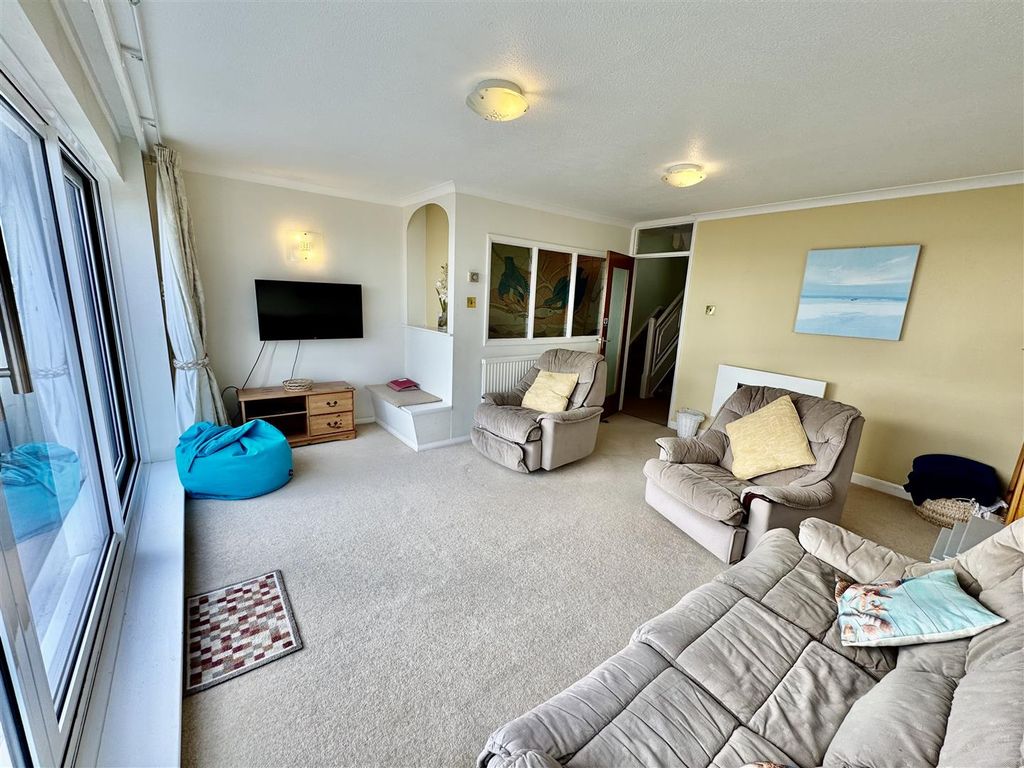 Additional image 22 of 4 bed town house for saleVictoria Parade, Pwllheli LL53