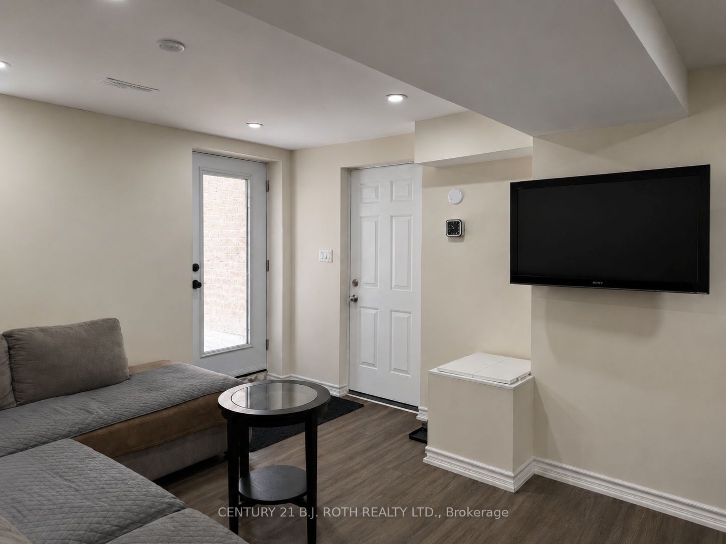 BSMT-4 Pinecliff Crescent, Barrie, ON, L4N 5V3 photo 4