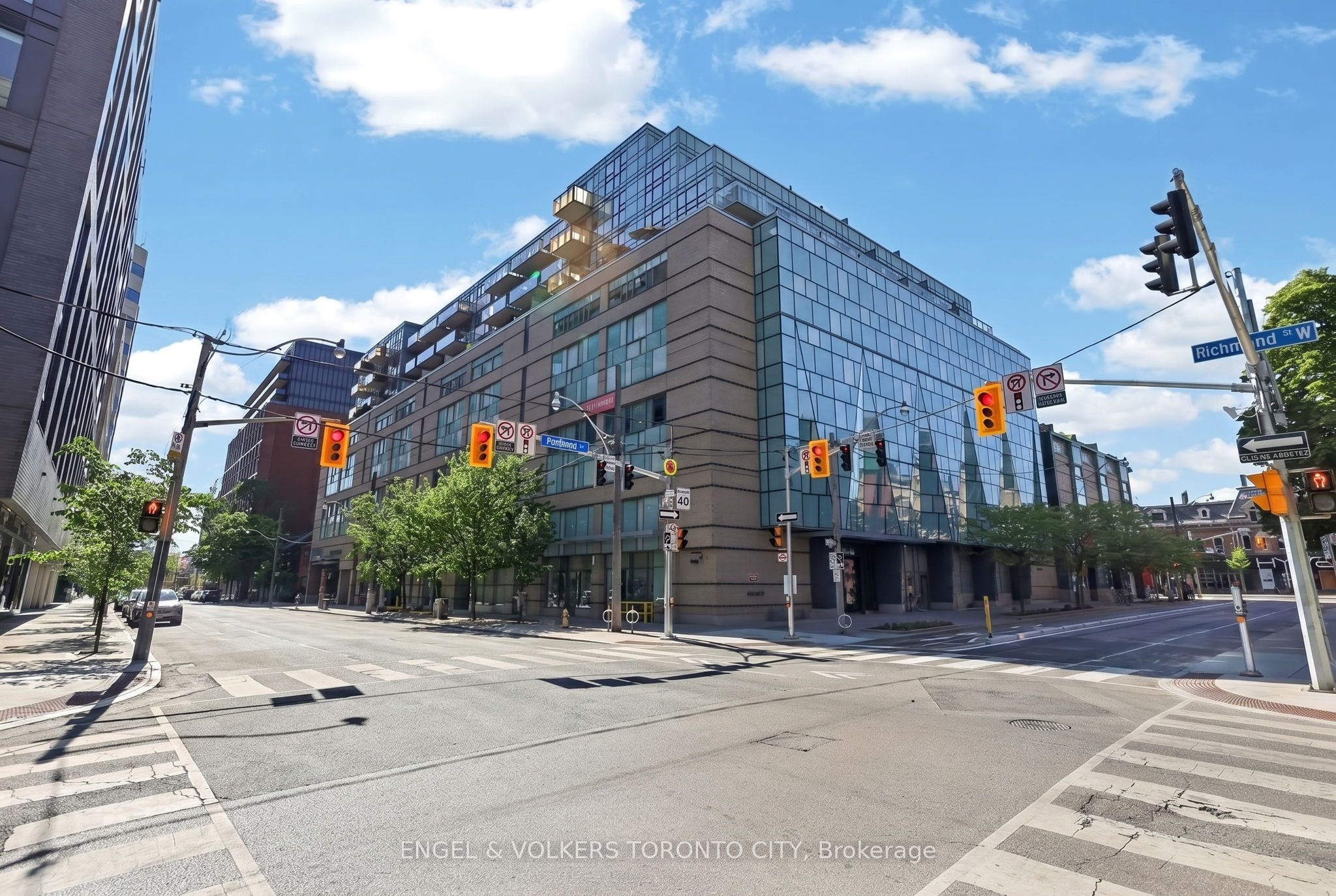 Additional image 2 of 606-156 Portland Street, Toronto, ON, M5V 0G1