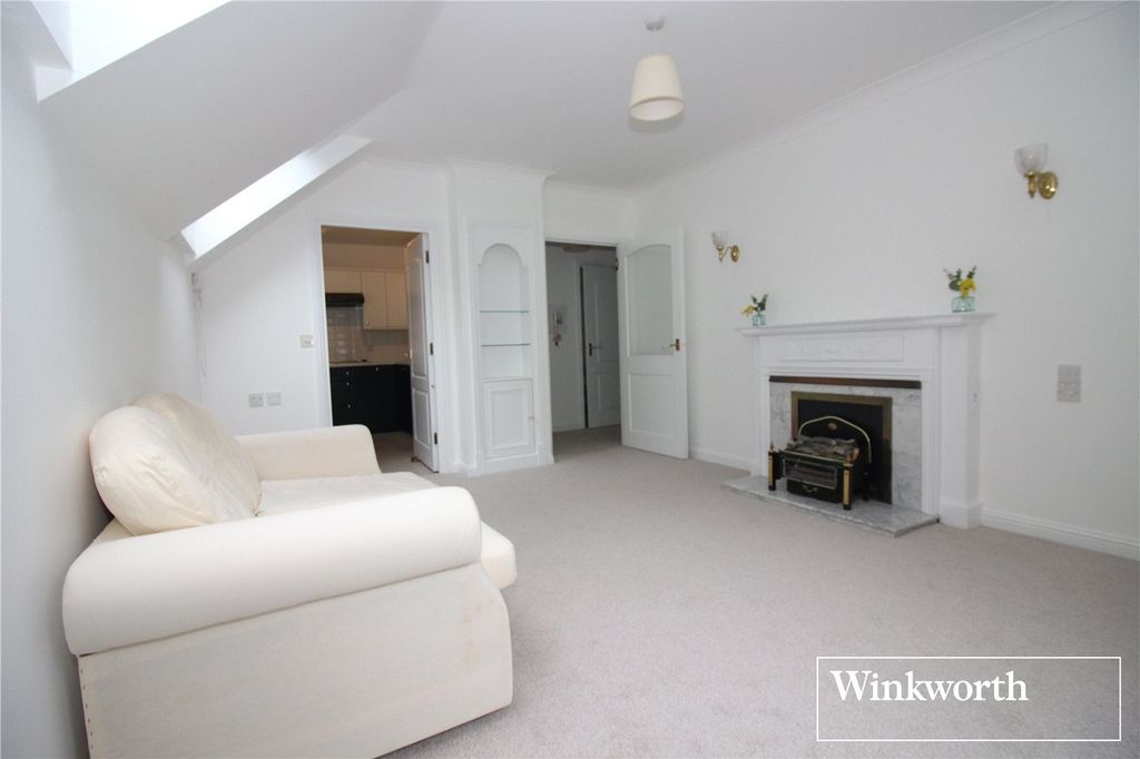 Additional image 6 of 1 bed flat for saleWatling Street, Radlett, Hertfordshire WD7