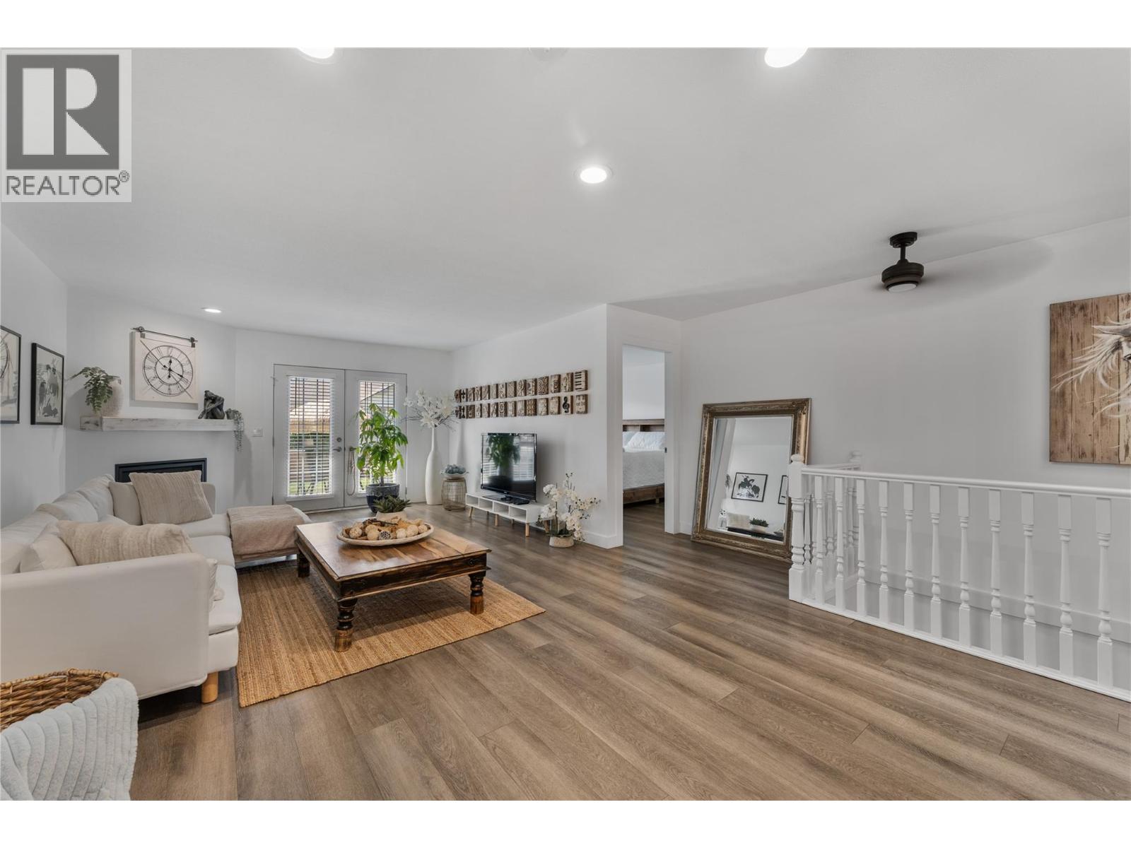 Additional image 3 of 3-1874 Parkview Crescent, Kelowna, BC, V1X7G6