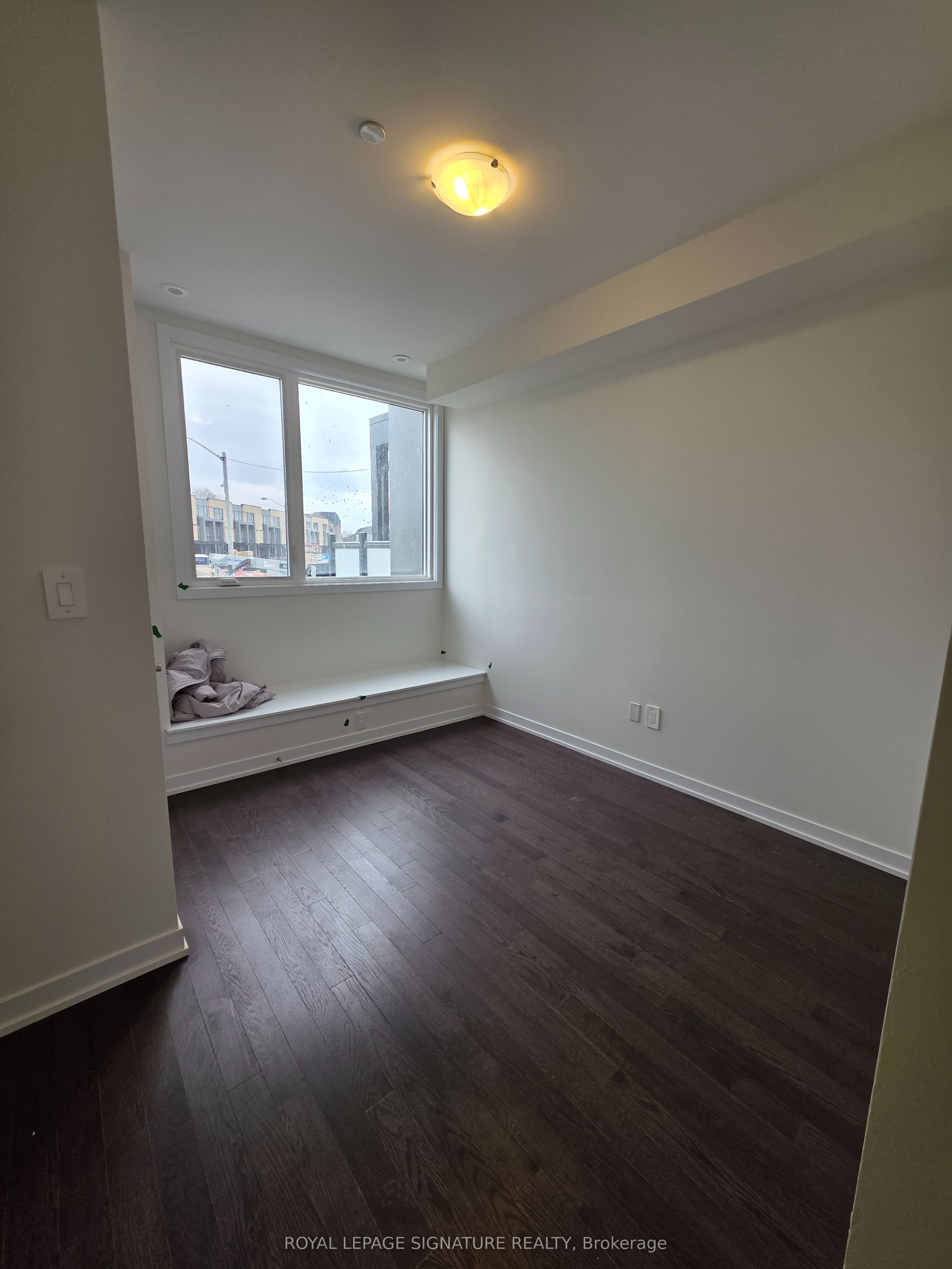 Additional image 3 of 28 Green Gardens Boulevard, Toronto, ON, M6A 0E7