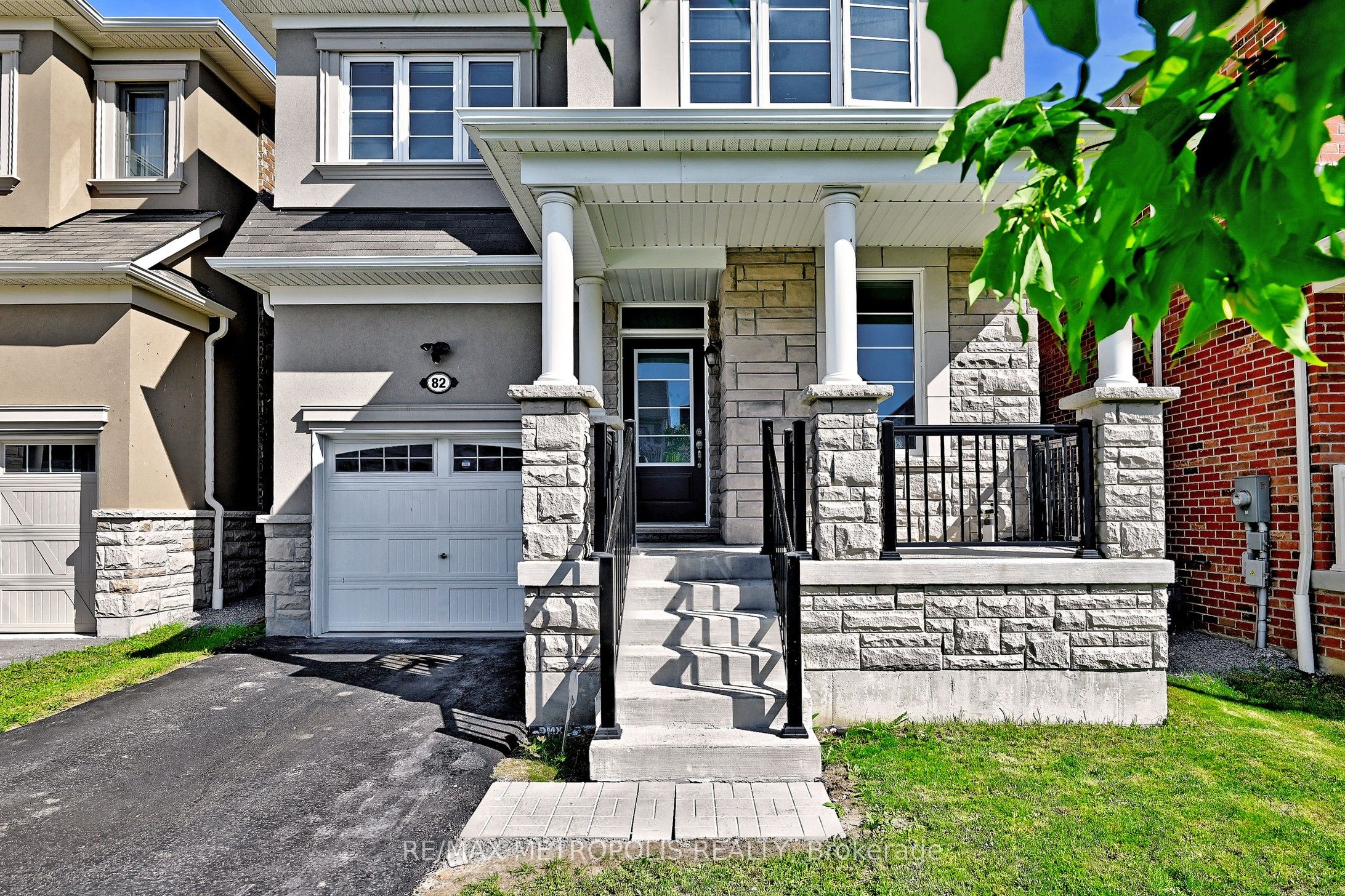 82 WESTFIELD DRIVE Westfield Drive, Whitby, ON, L1P 0E9 photo 3